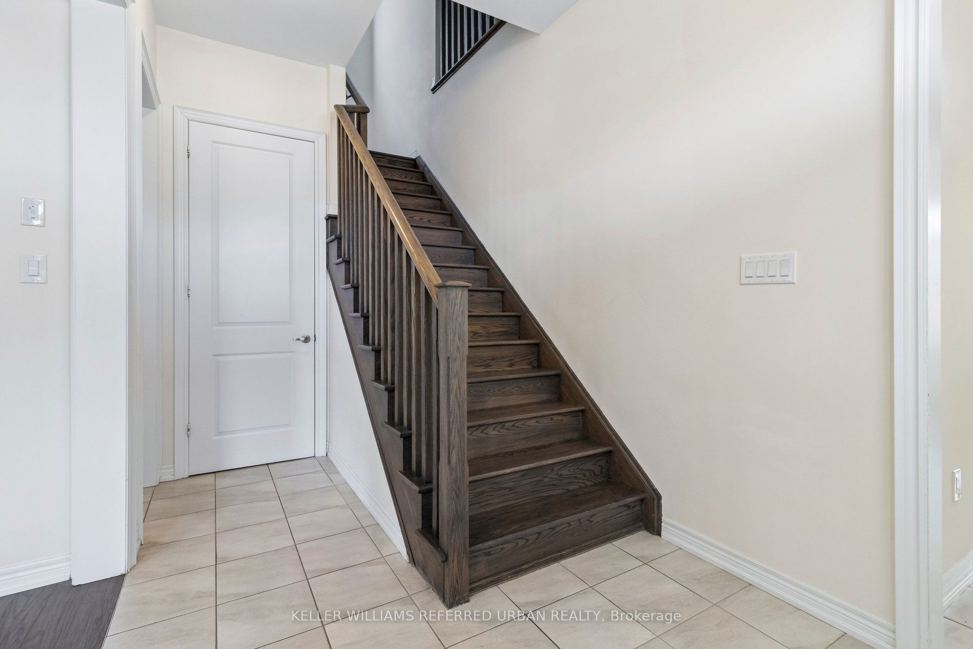 54 Leary Crescent Property Photo 4