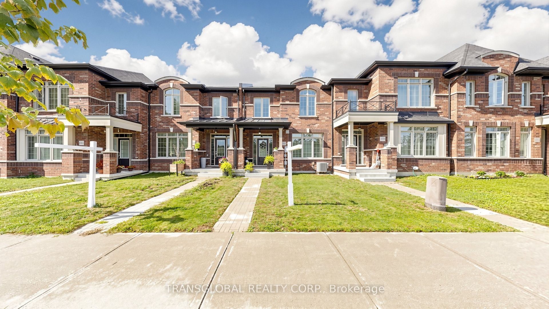181 Beechborough Crescent Property Photo 1