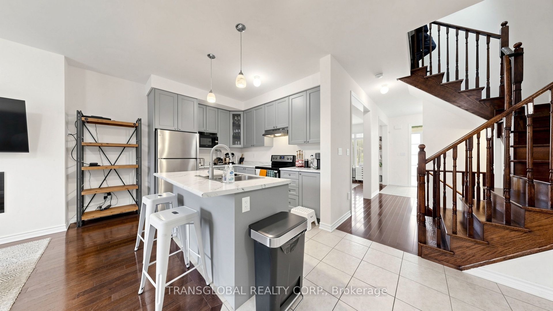 181 Beechborough Crescent Property Photo 6