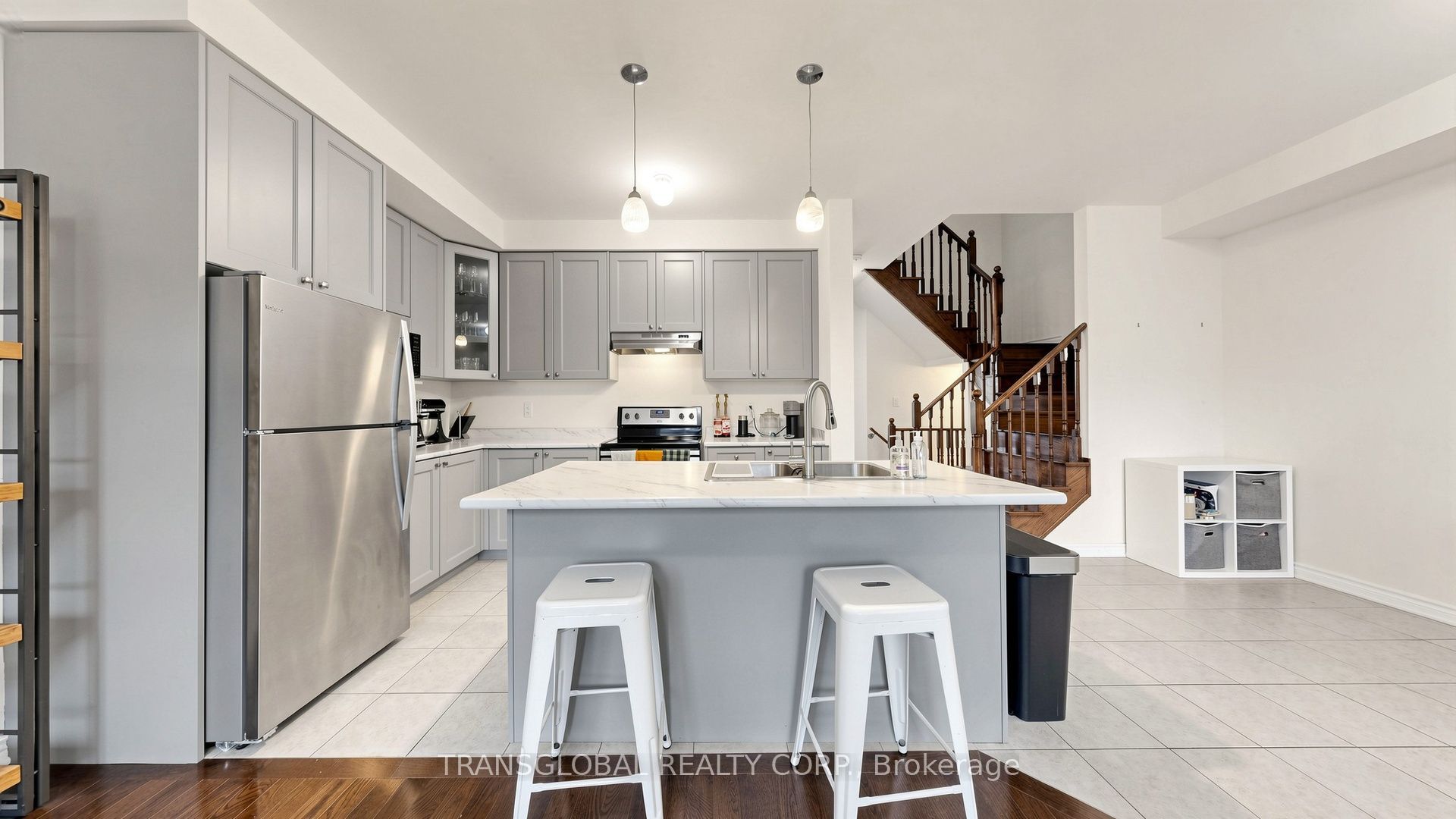 181 Beechborough Crescent Property Photo 7