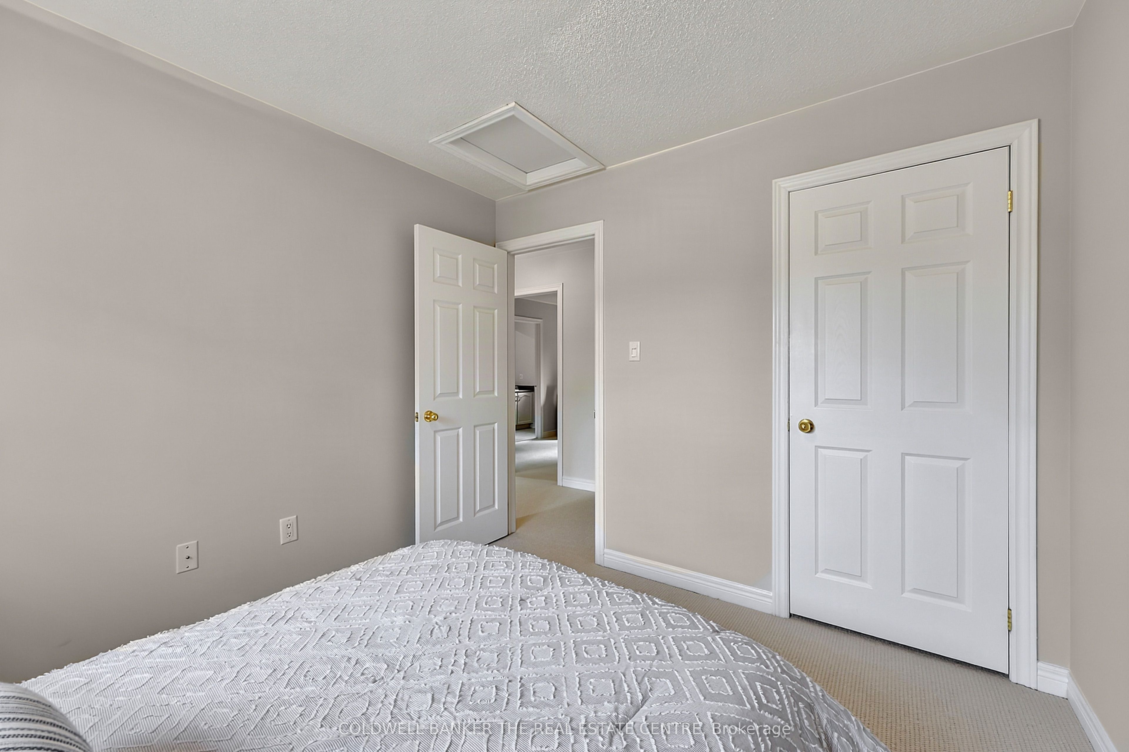 37 Rainbow Court Property Photo 23