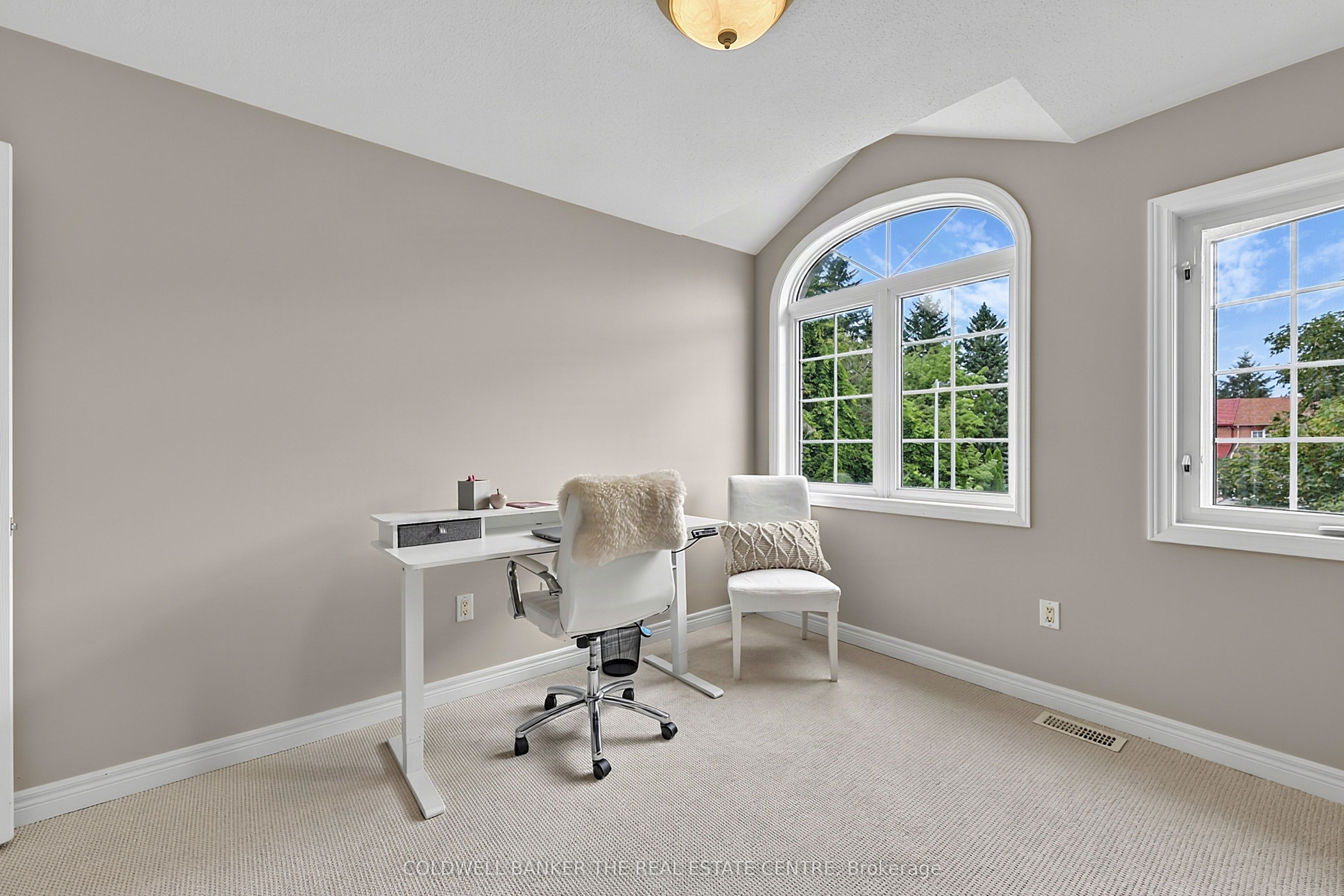 37 Rainbow Court Property Photo 25