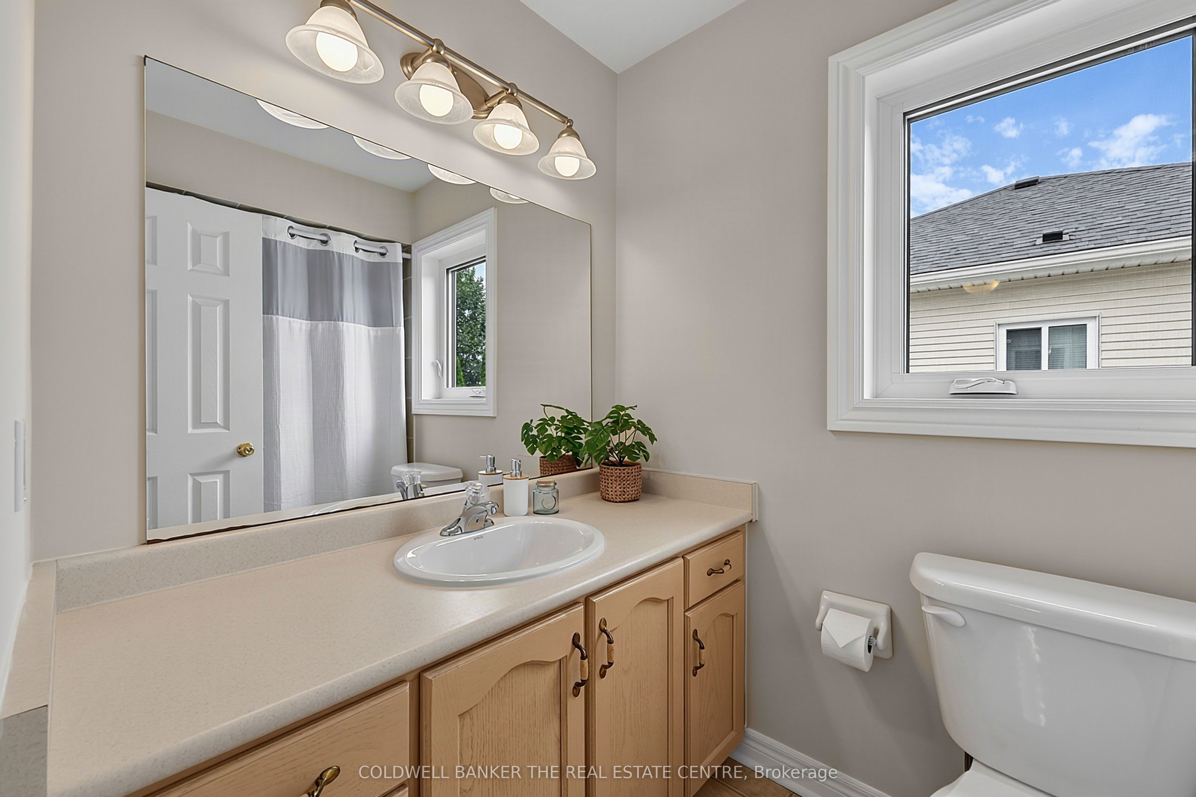 37 Rainbow Court Property Photo 27