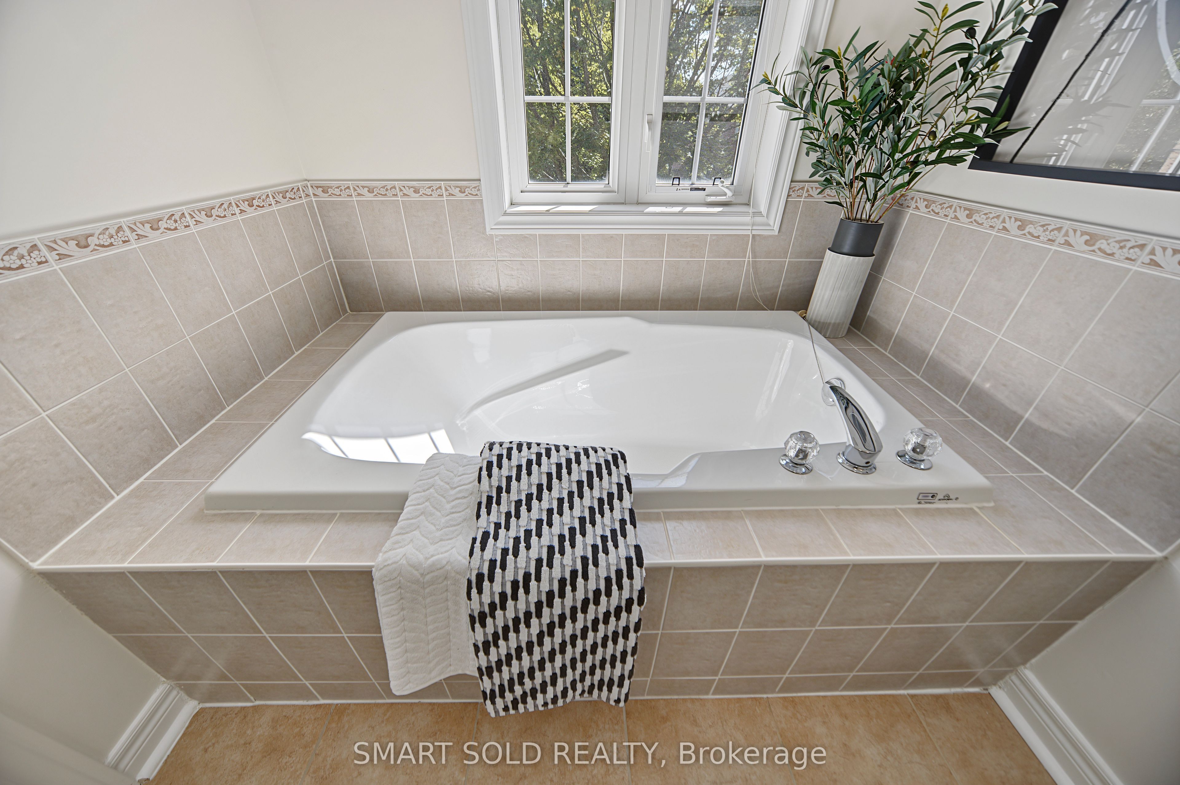 12 John Gary Drive Property Photo 17