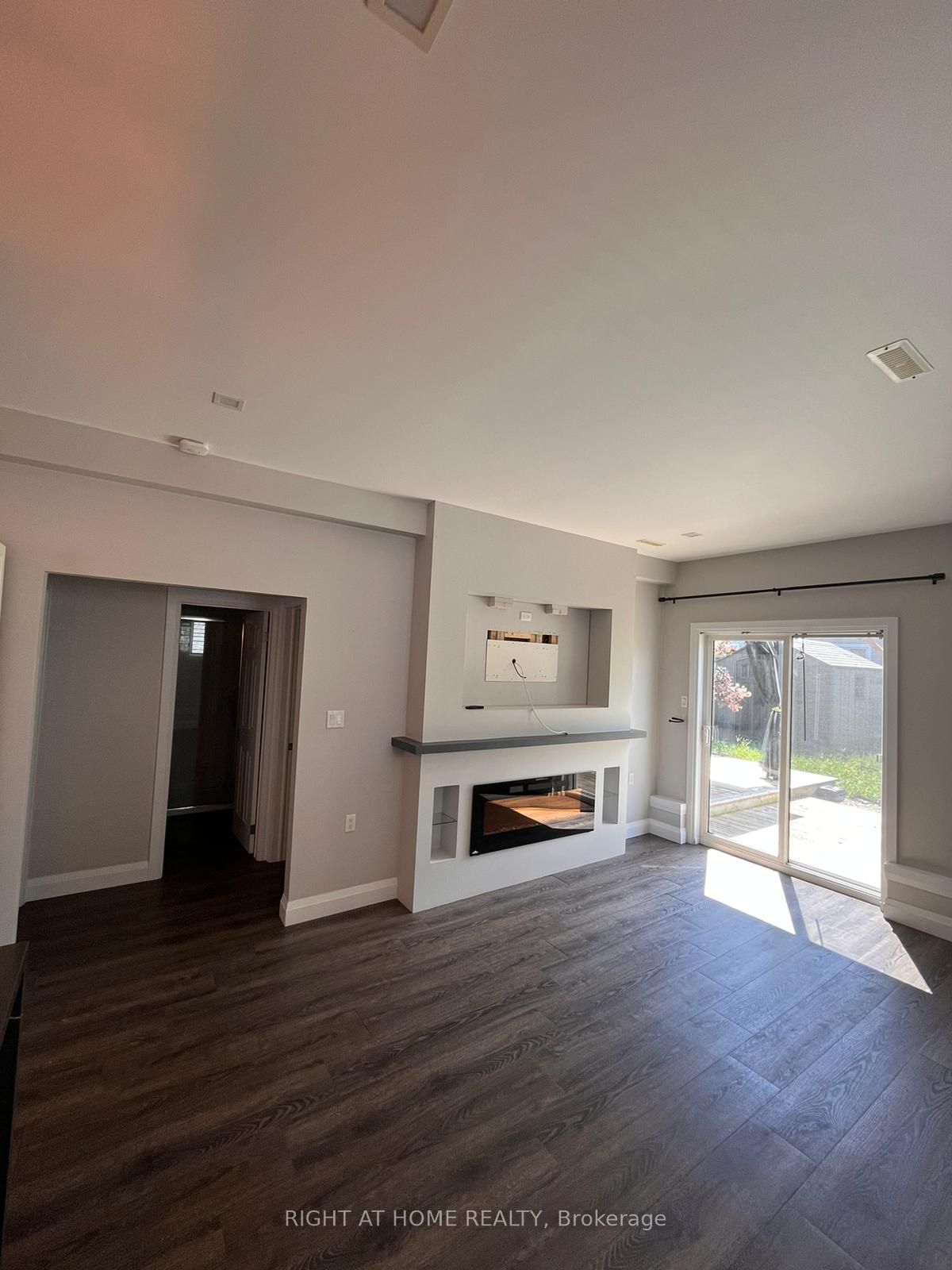116 Maplewood Drive Property Photo 8