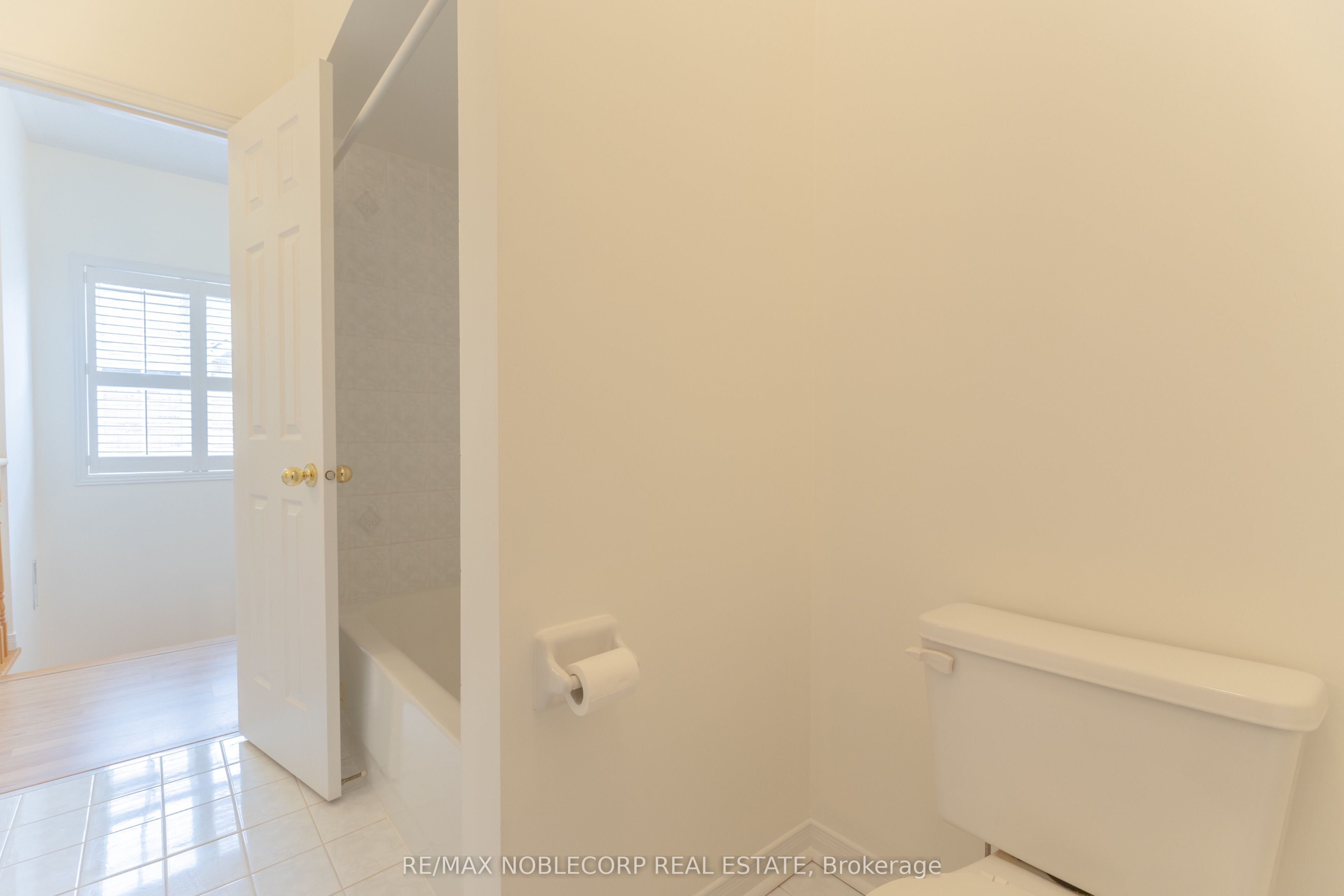 28 Opera Place Property Photo 36