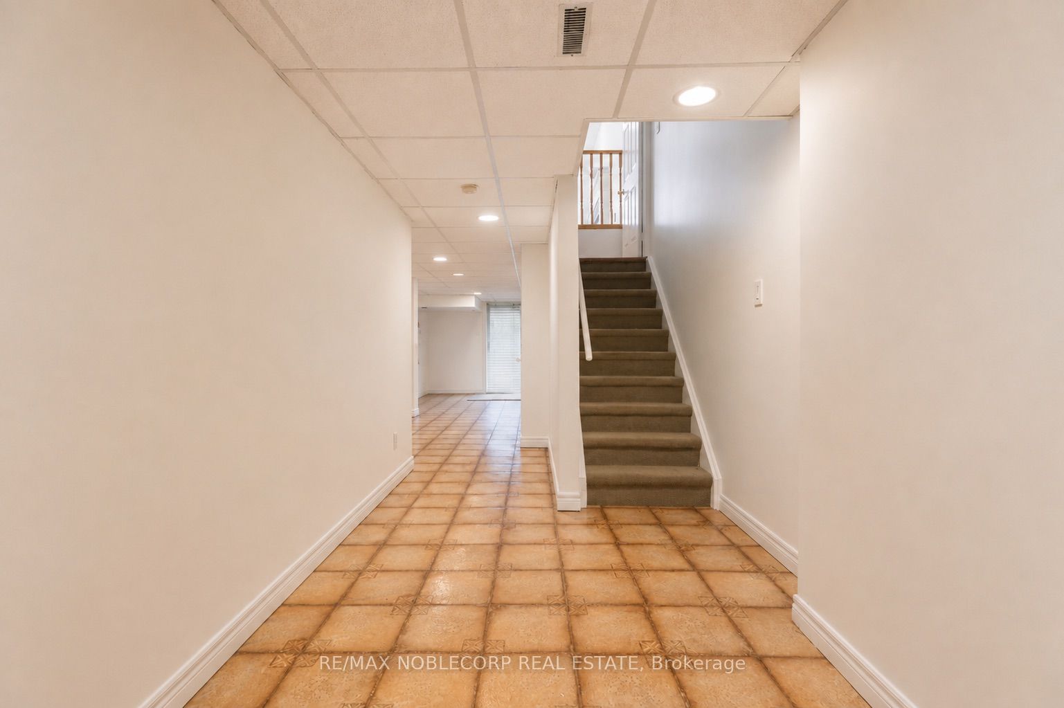 28 Opera Place Property Photo 37