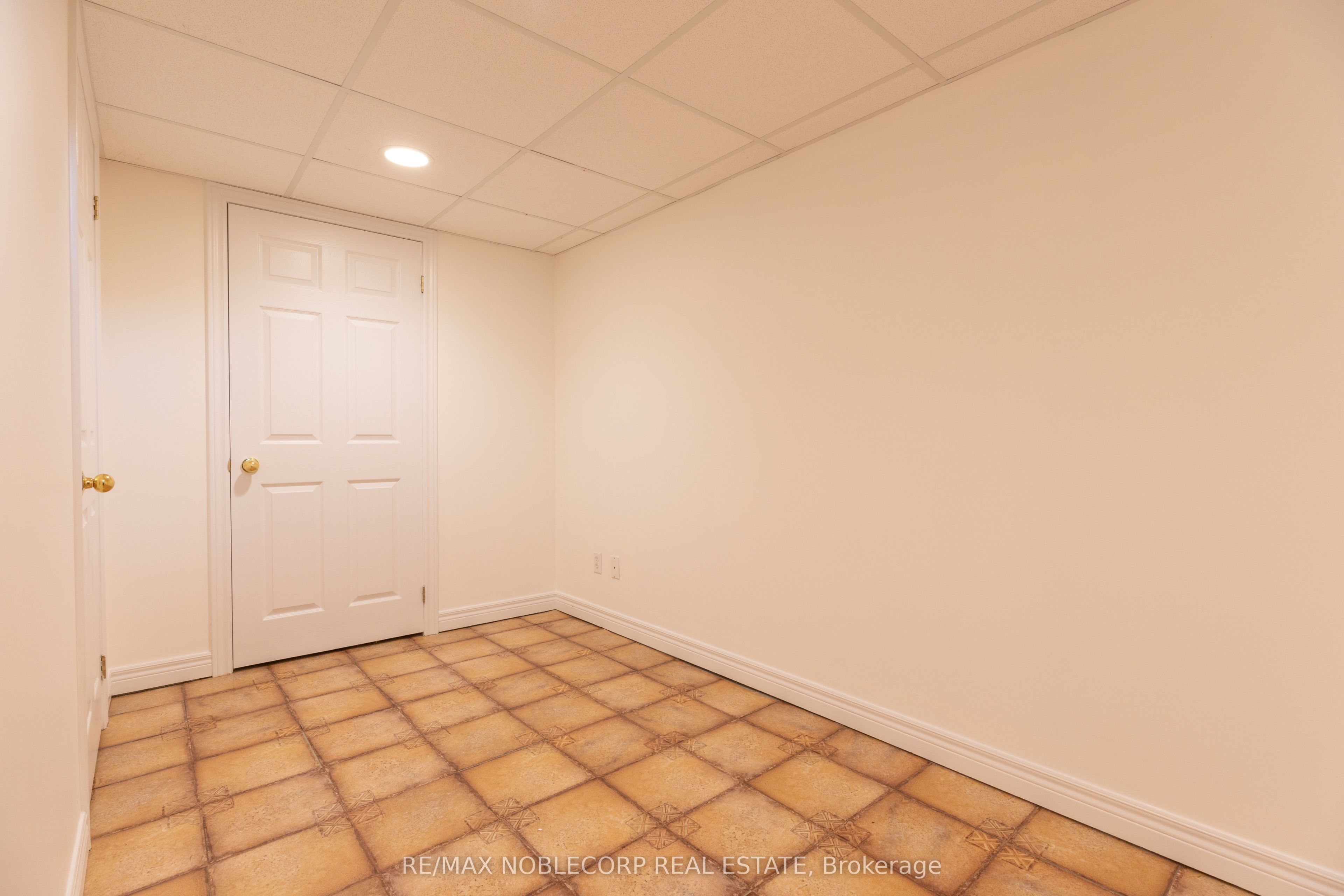 28 Opera Place Property Photo 38
