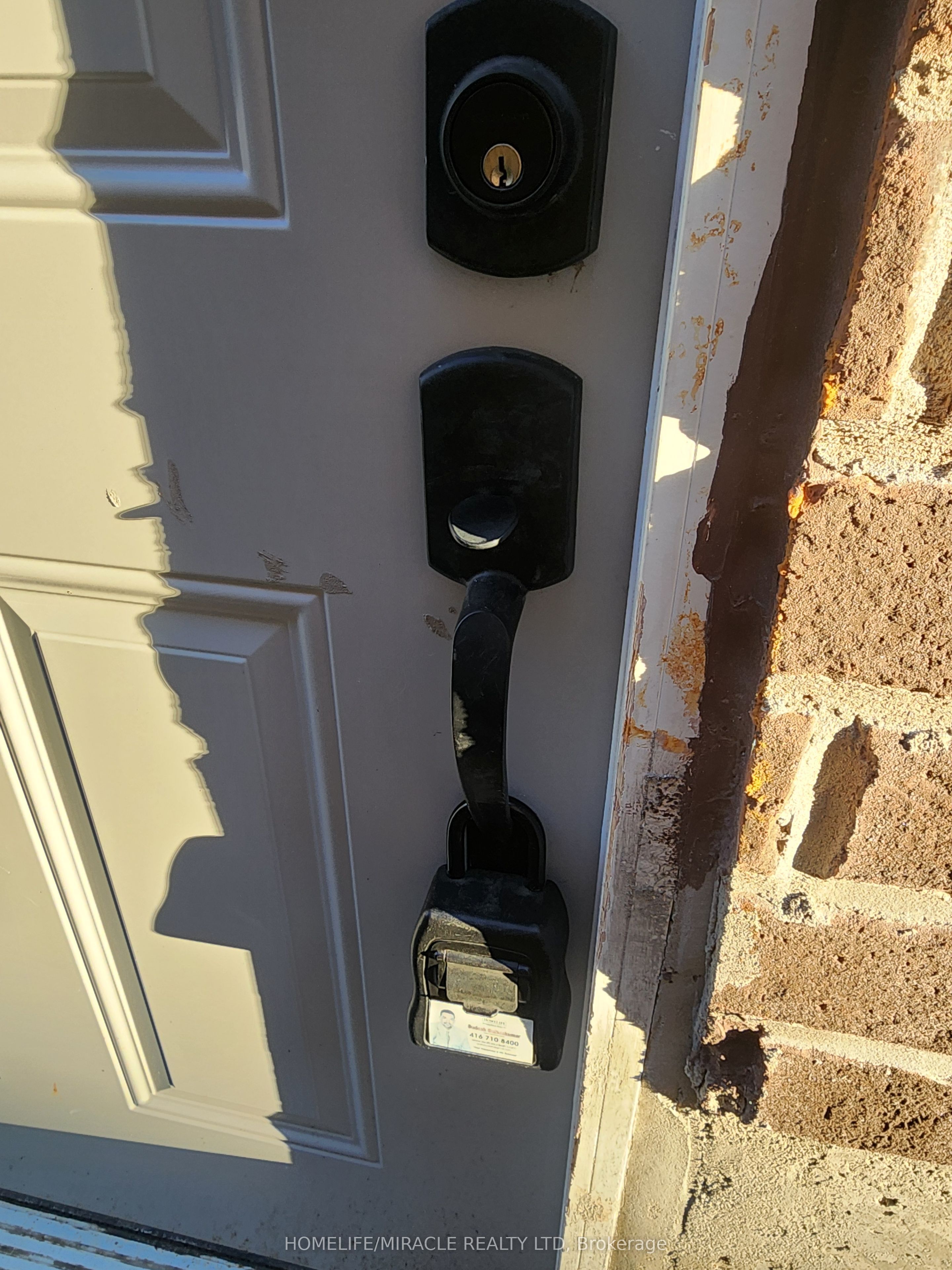 1607 Emberton Way Property Photo 3