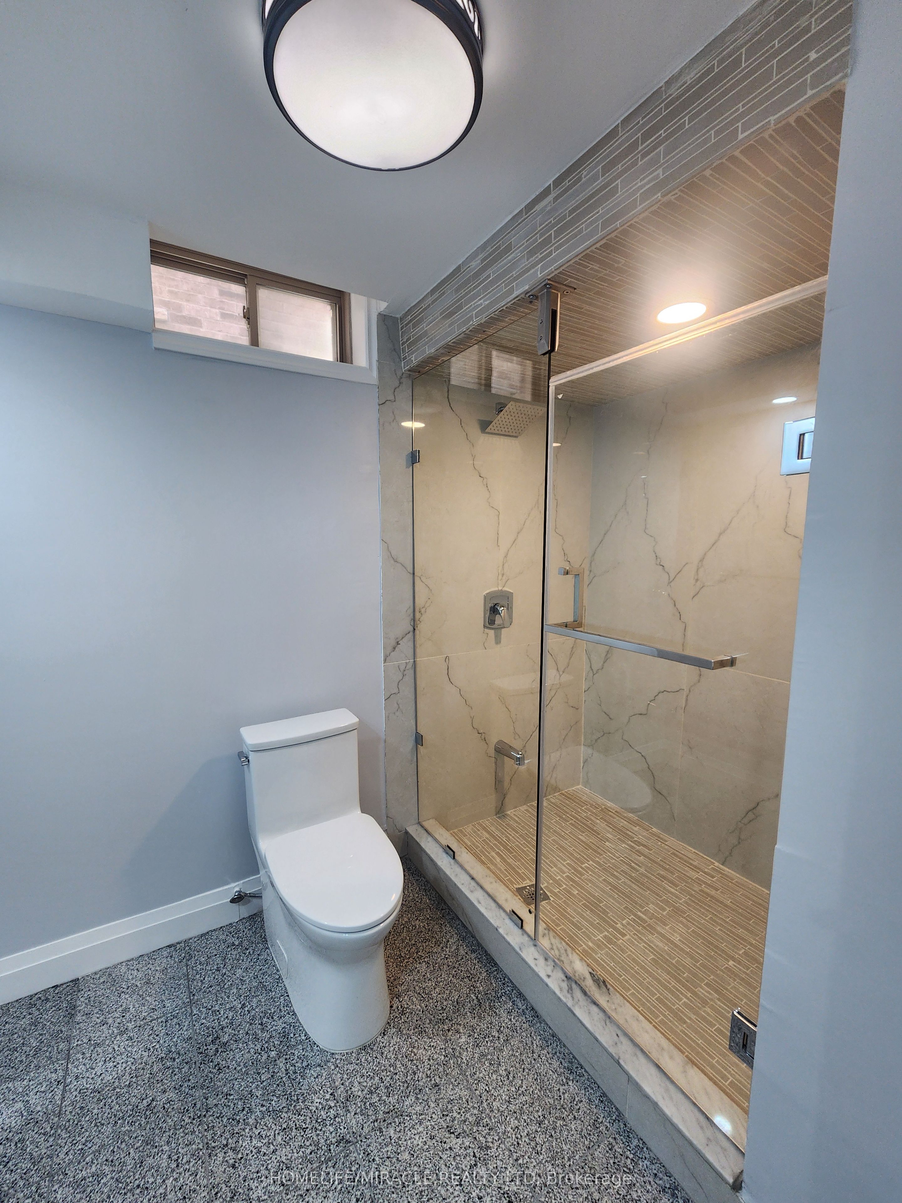 1607 Emberton Way Property Photo 31