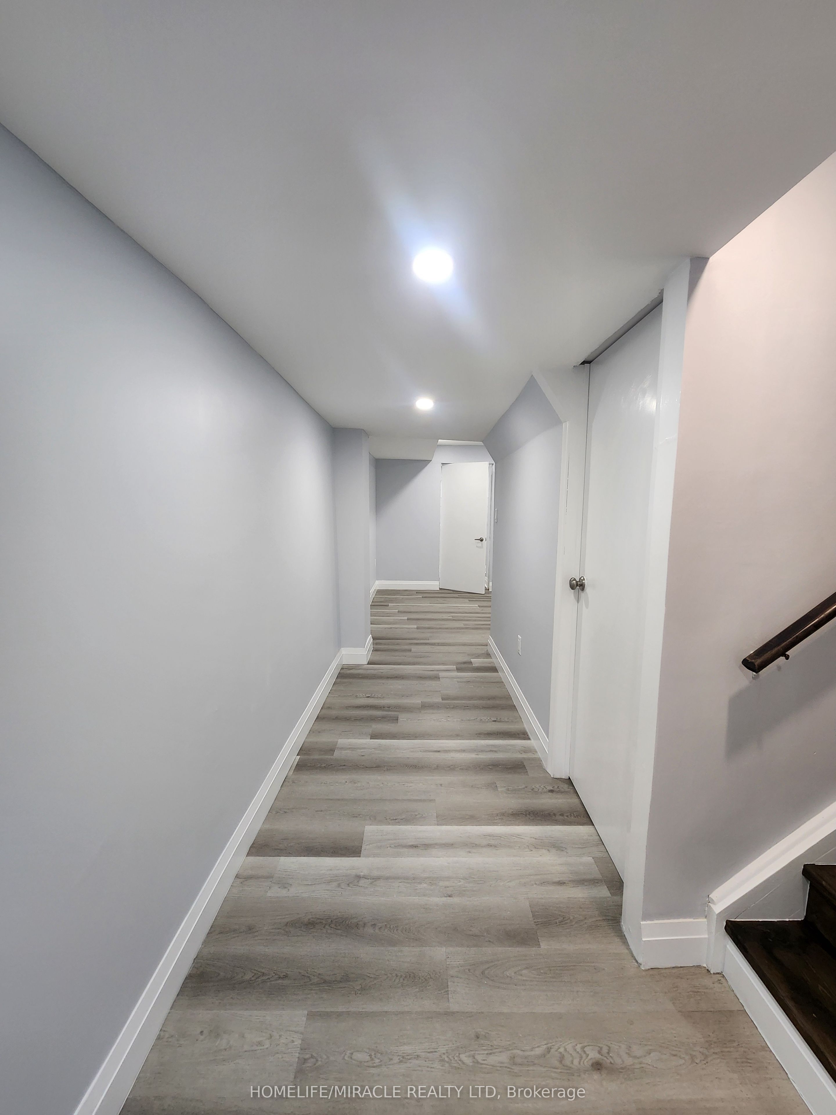 1607 Emberton Way Property Photo 33