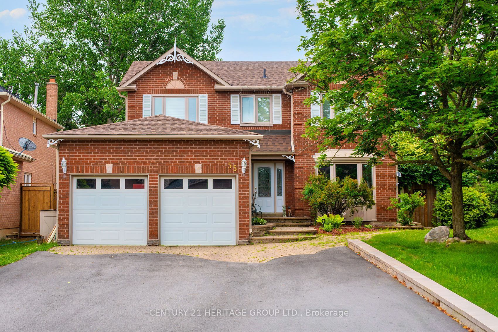 55 Chartwell Crescent