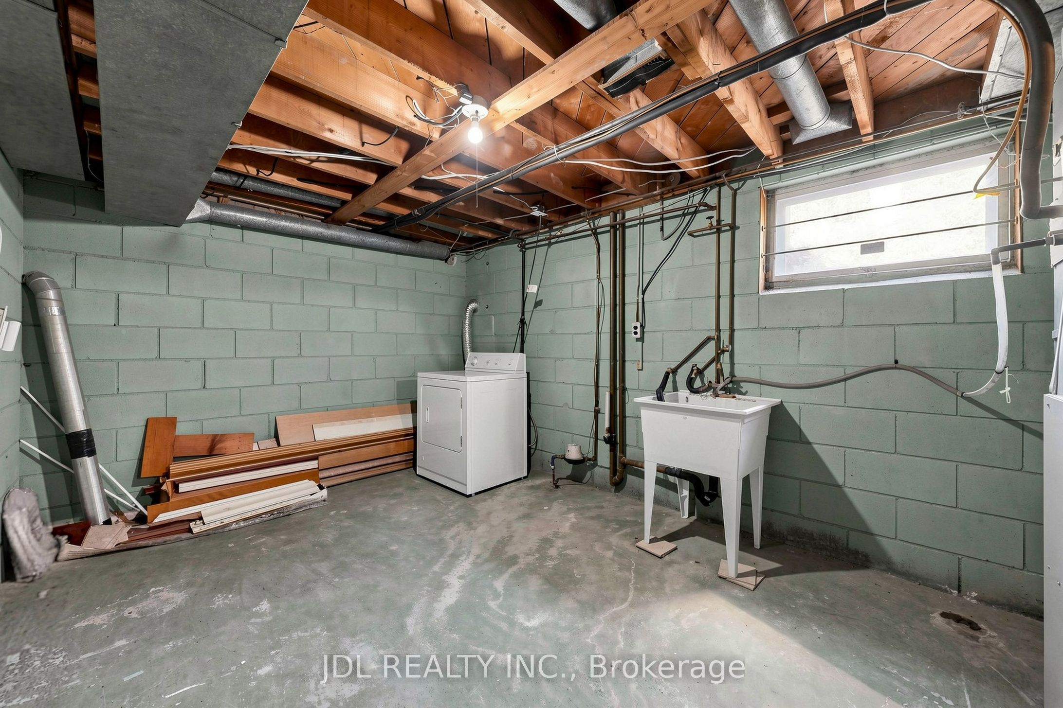 105 Park Avenue Property Photo 28