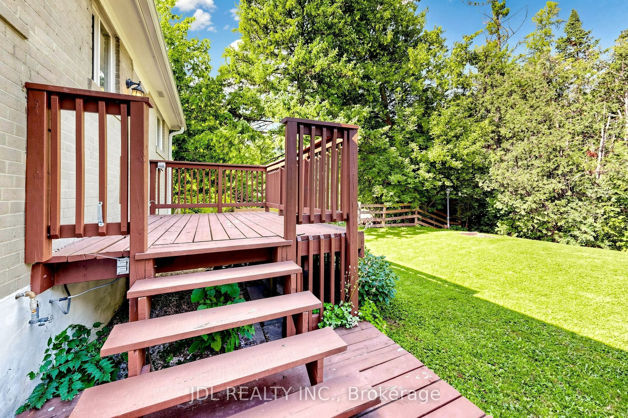 105 Park Avenue Property Photo 31