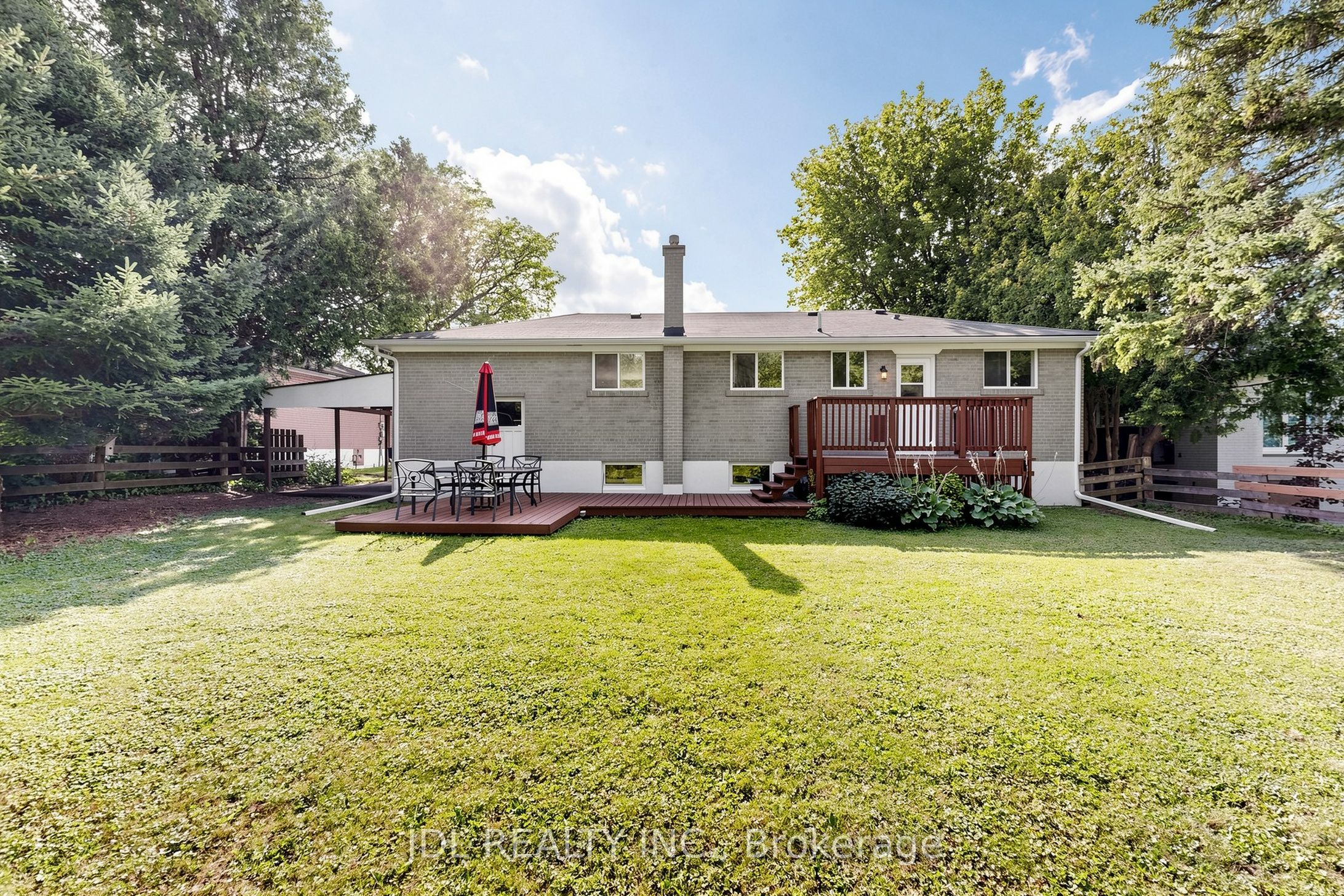 105 Park Avenue Property Photo 37
