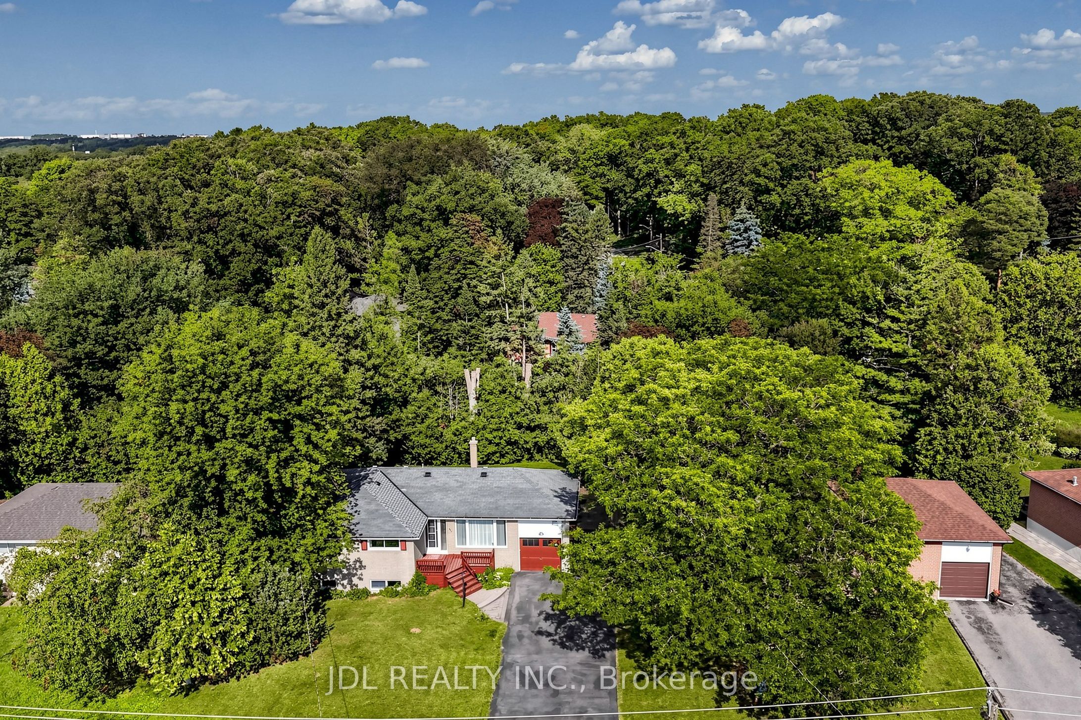 105 Park Avenue Property Photo 38