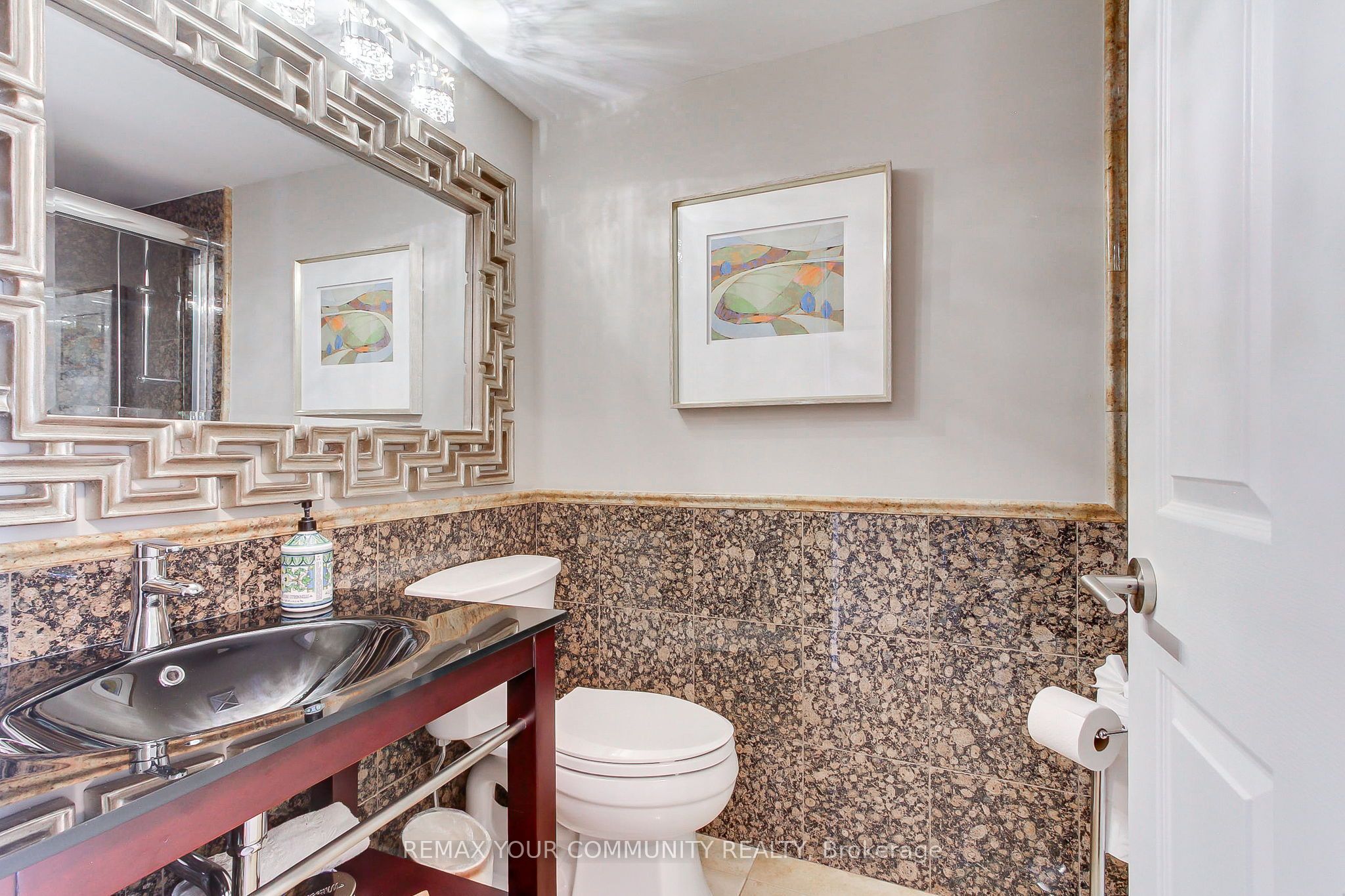 40 Harding Boulevard 1114 Property Photo 35
