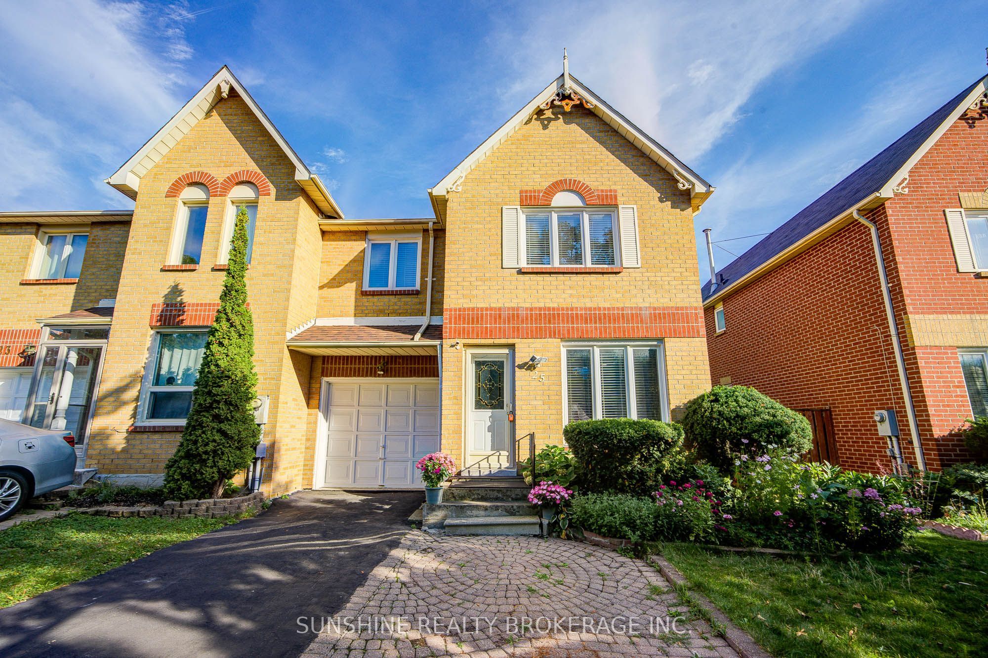 25 Rachel Crescent