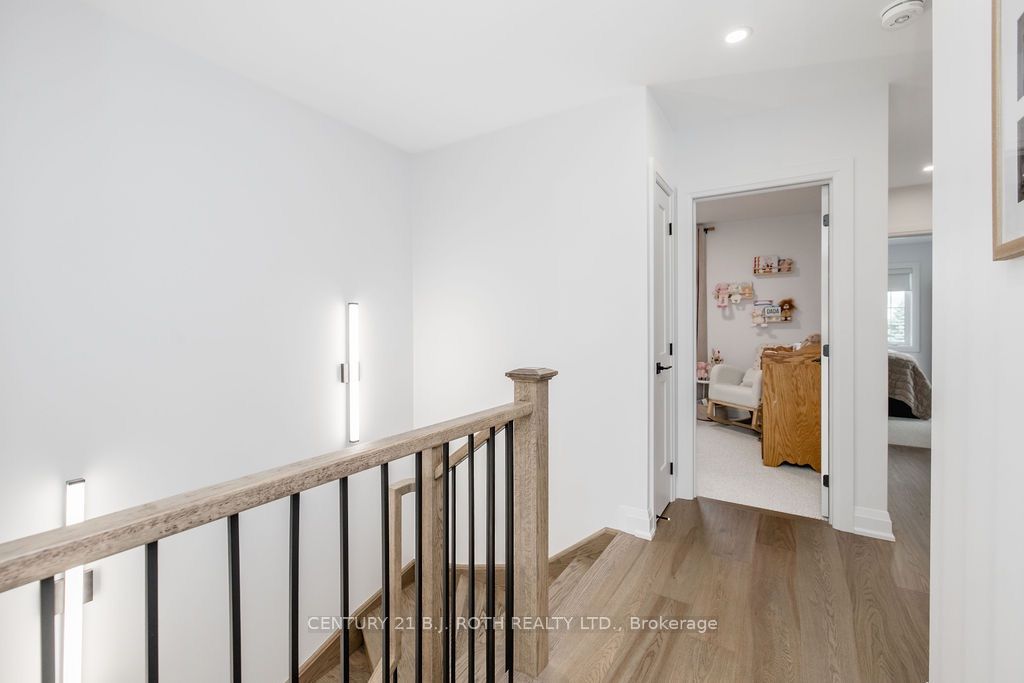 34 Kiernan Crescent N Property Photo 22