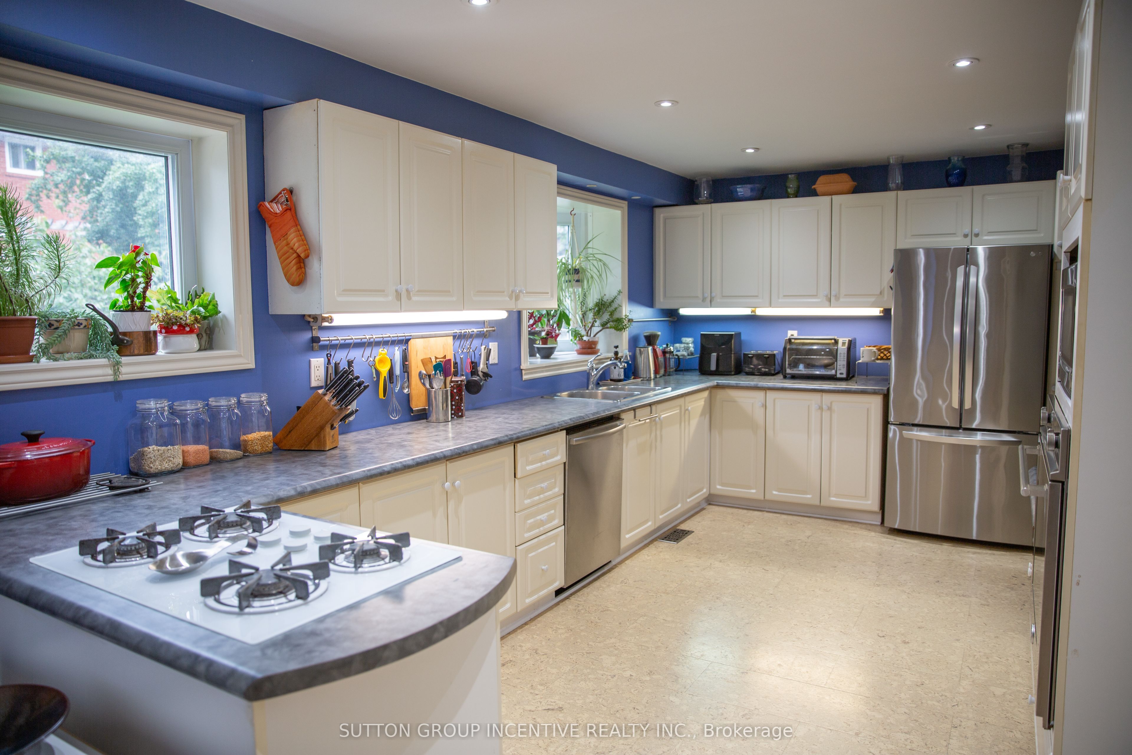 160 Walton Drive Property Photo 8