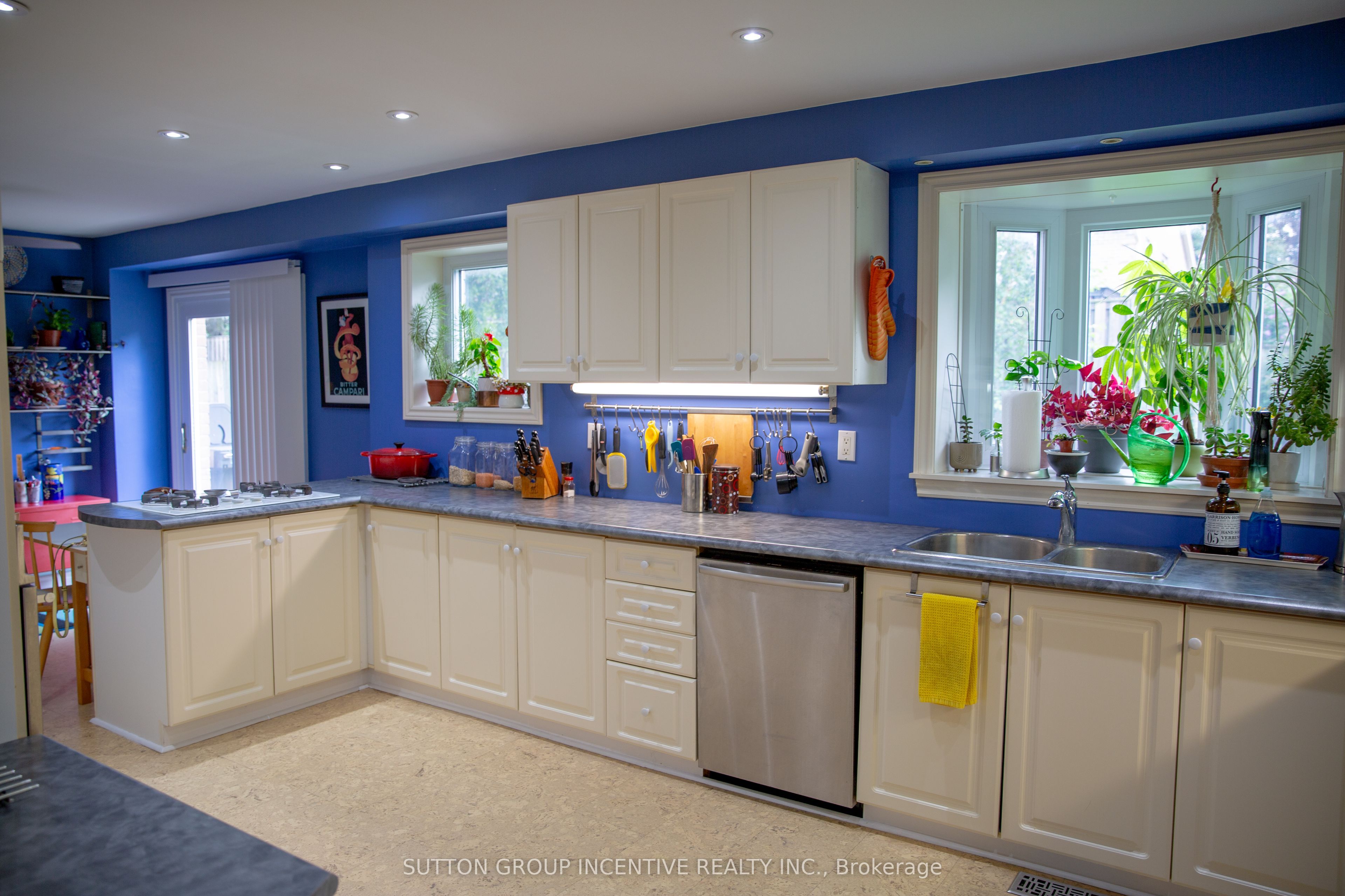160 Walton Drive Property Photo 10