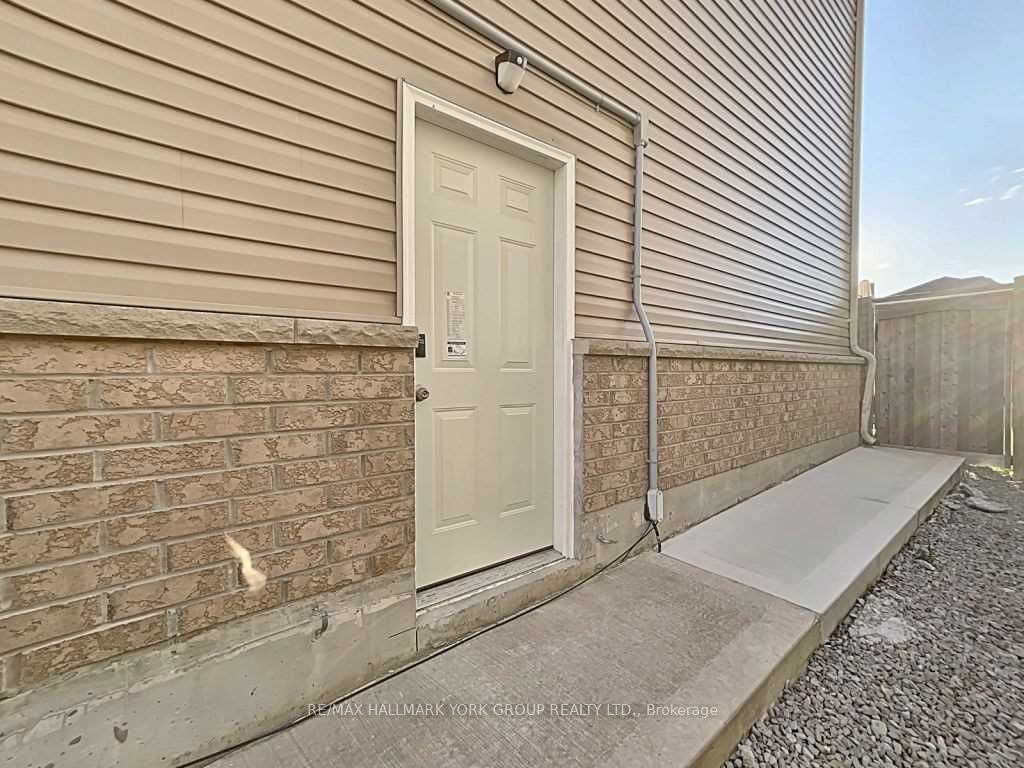 130 Orr Drive Lower Property Photo 6