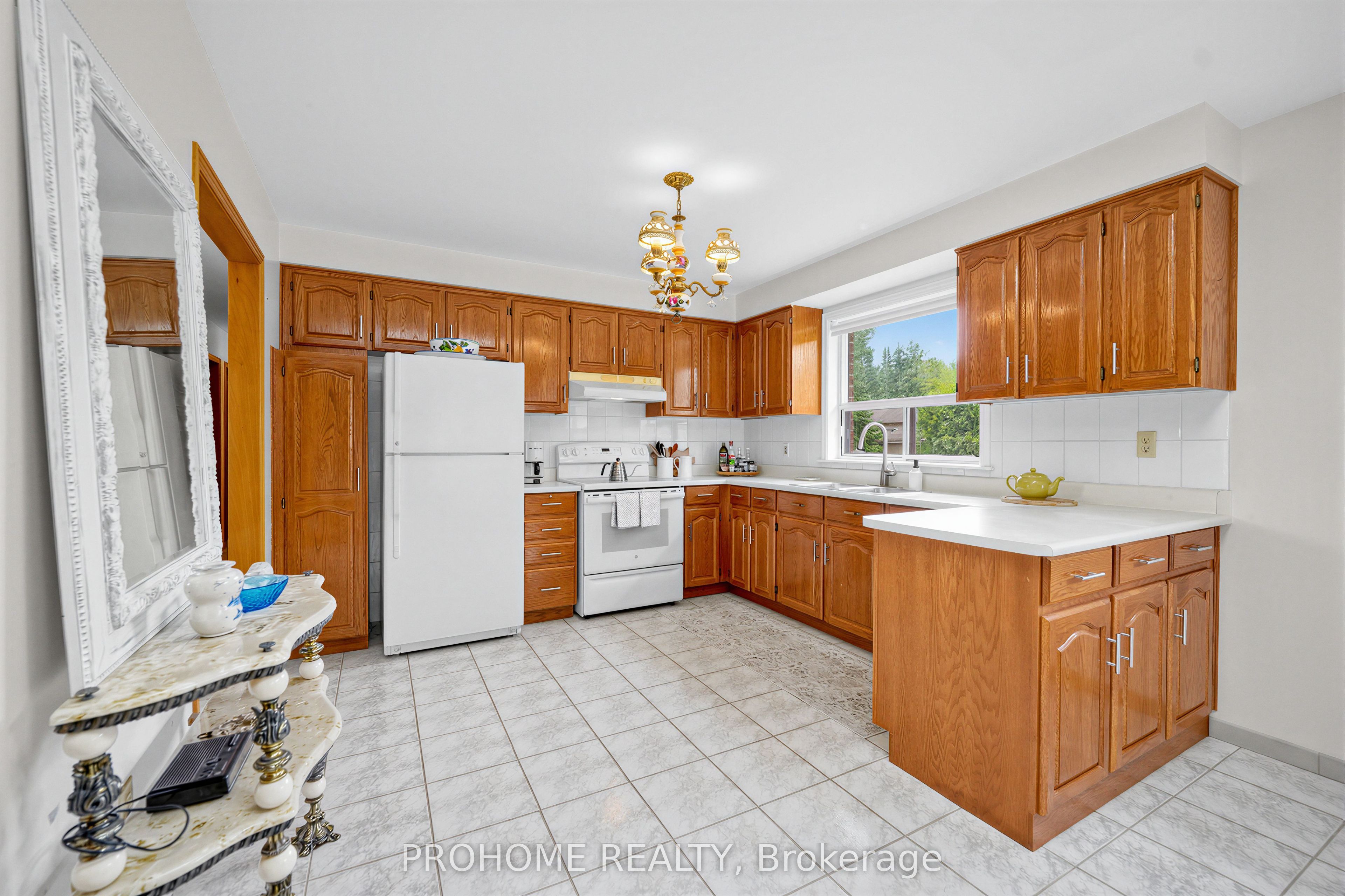 10 Joel Avenue Property Photo 12