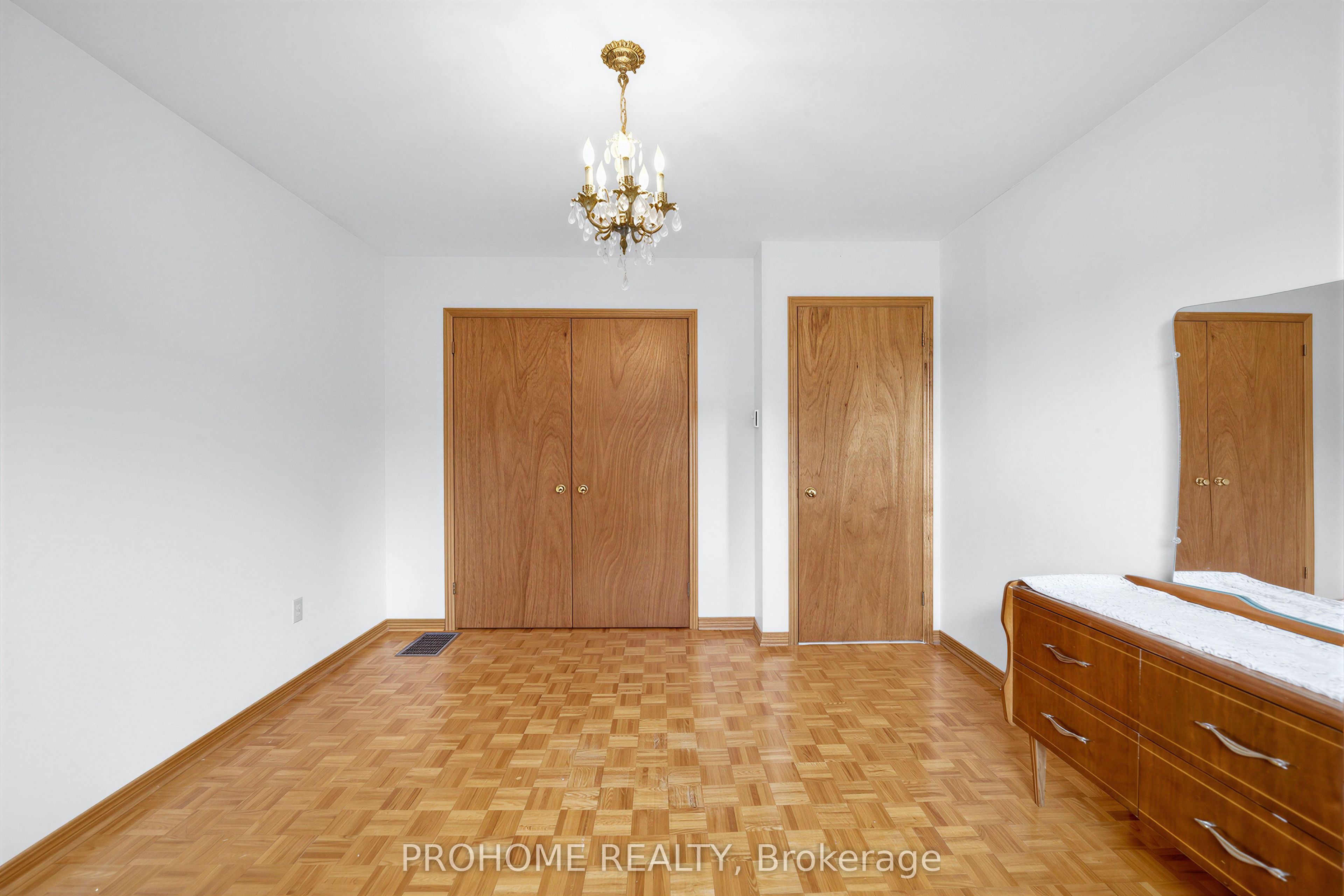 10 Joel Avenue Property Photo 23