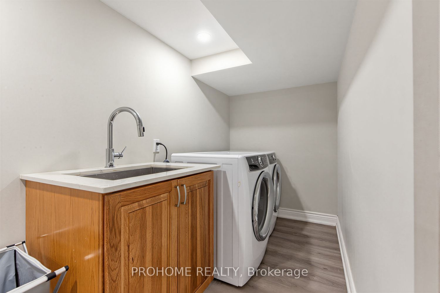 43 Rosemead Close Property Photo 36
