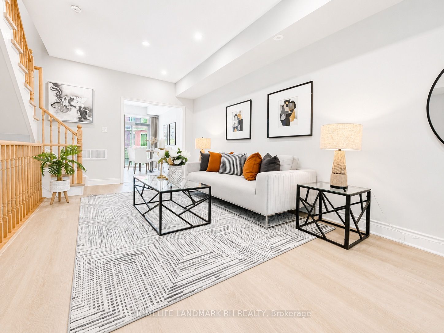 30 Times Avenue Property Photo 7