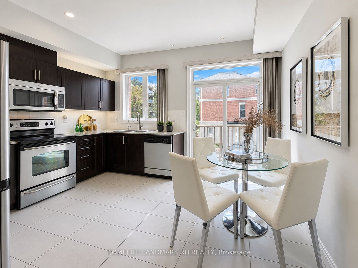 30 Times Avenue Property Photo 8
