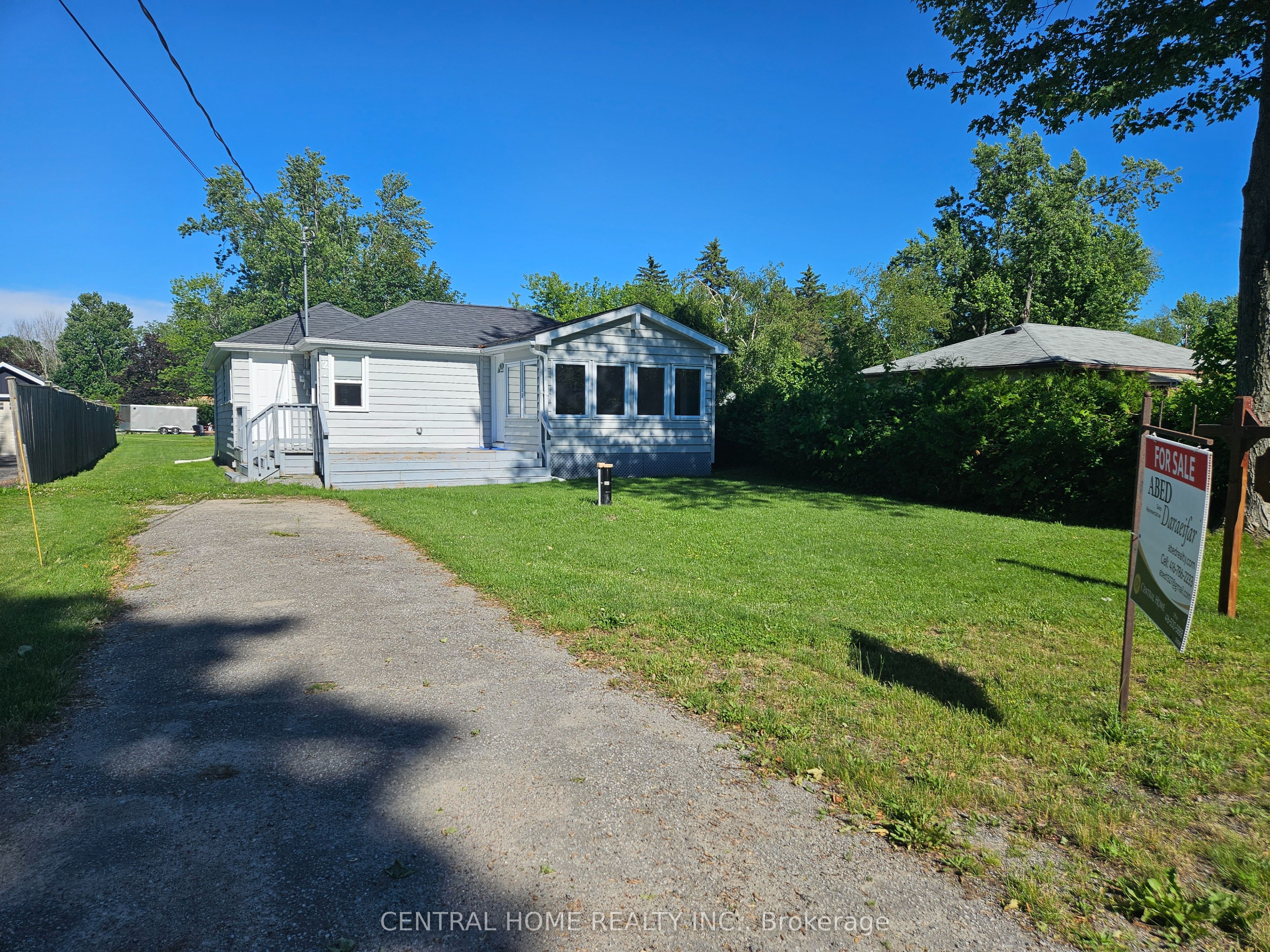 27 Blue Heron Drive Property Photo 2