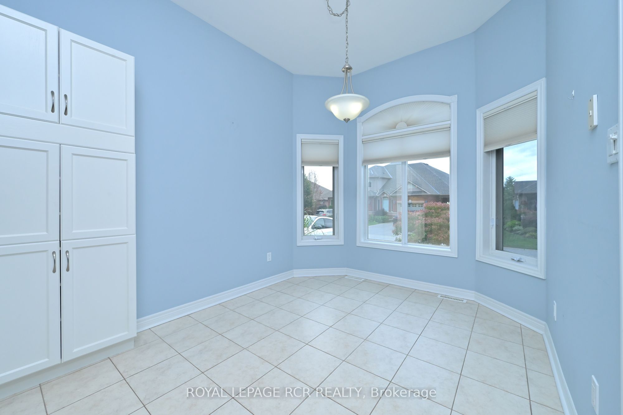 6 Artisan Lane Property Photo 4