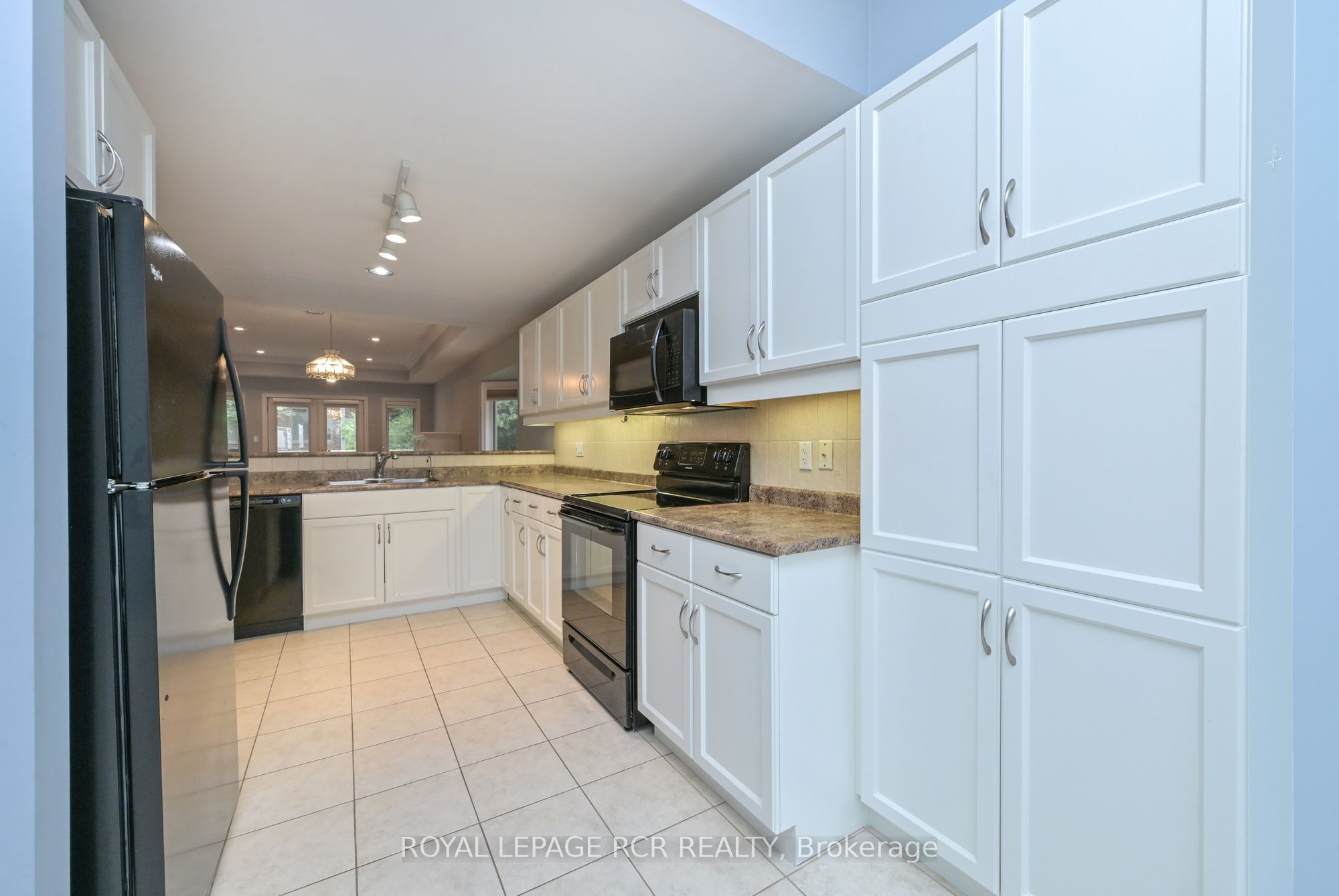 6 Artisan Lane Property Photo 6
