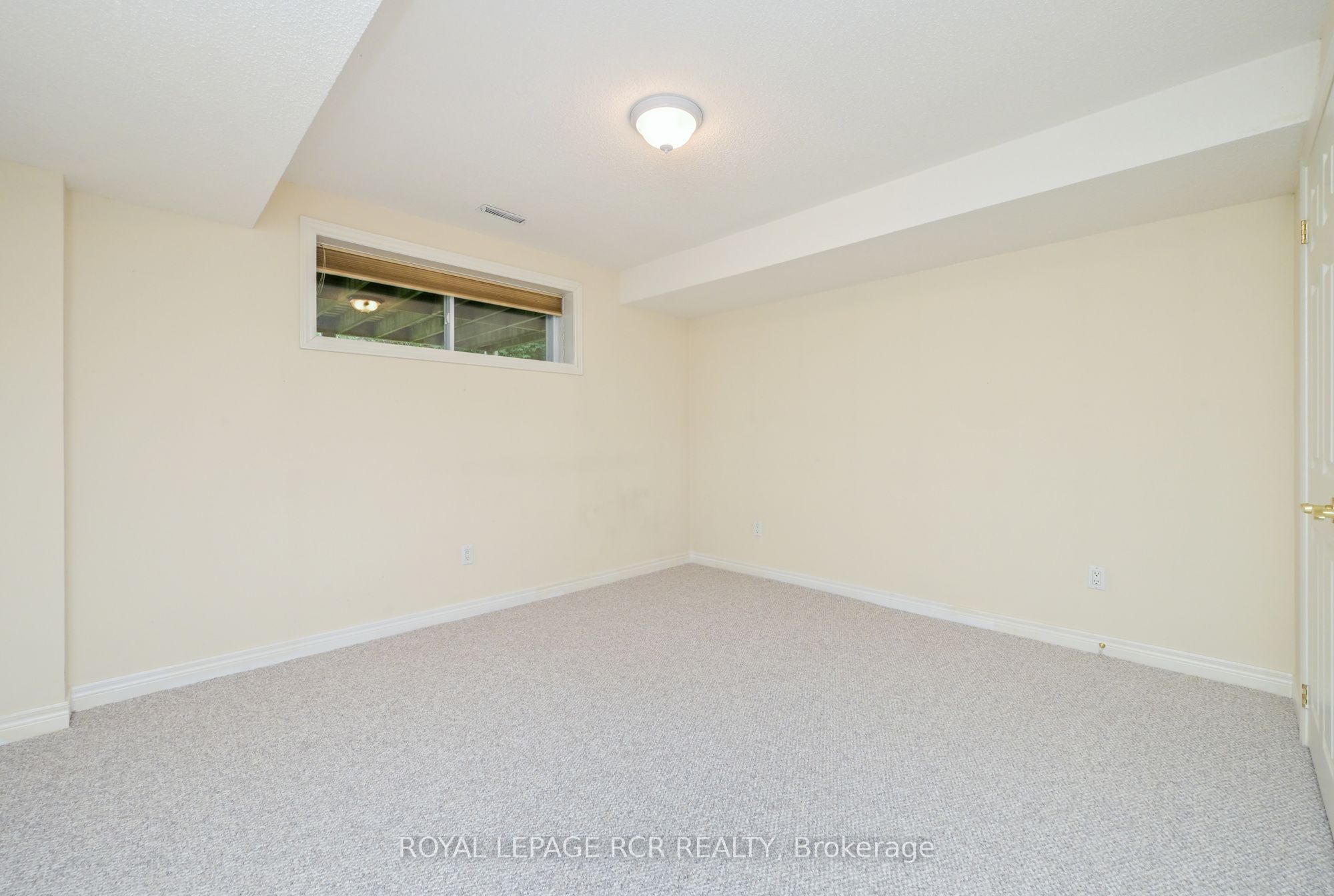 6 Artisan Lane Property Photo 28