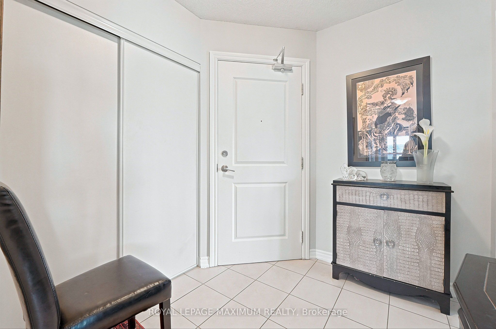 7730 Kipling Avenue 402 Property Photo 3