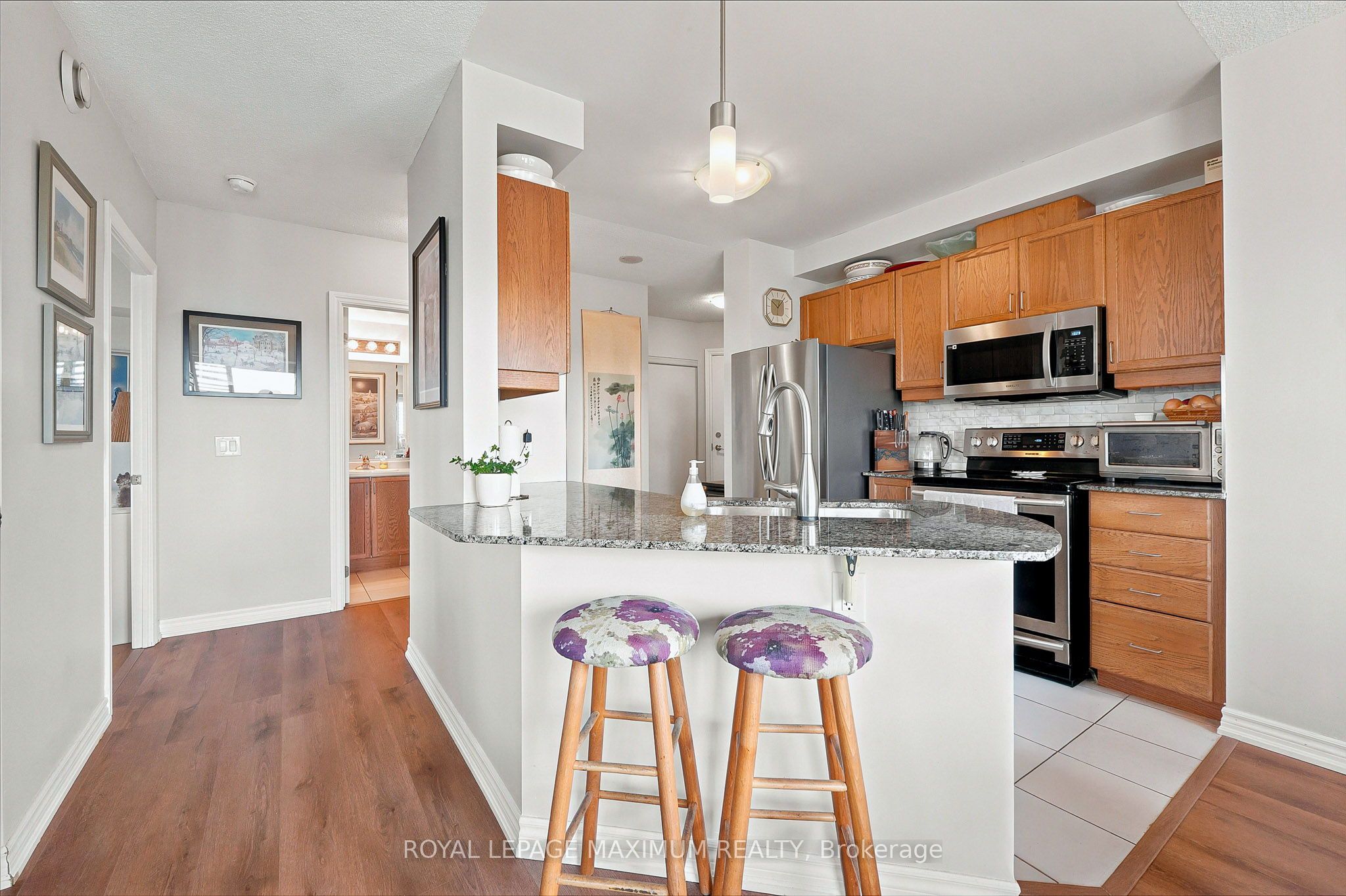 7730 Kipling Avenue 402 Property Photo 11