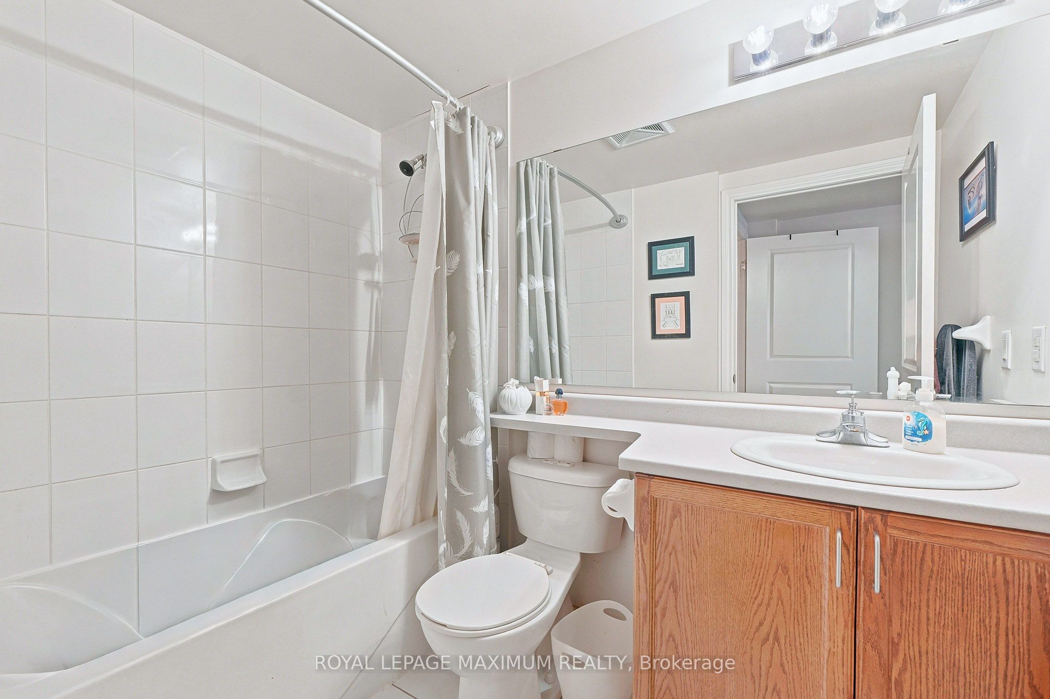 7730 Kipling Avenue 402 Property Photo 23