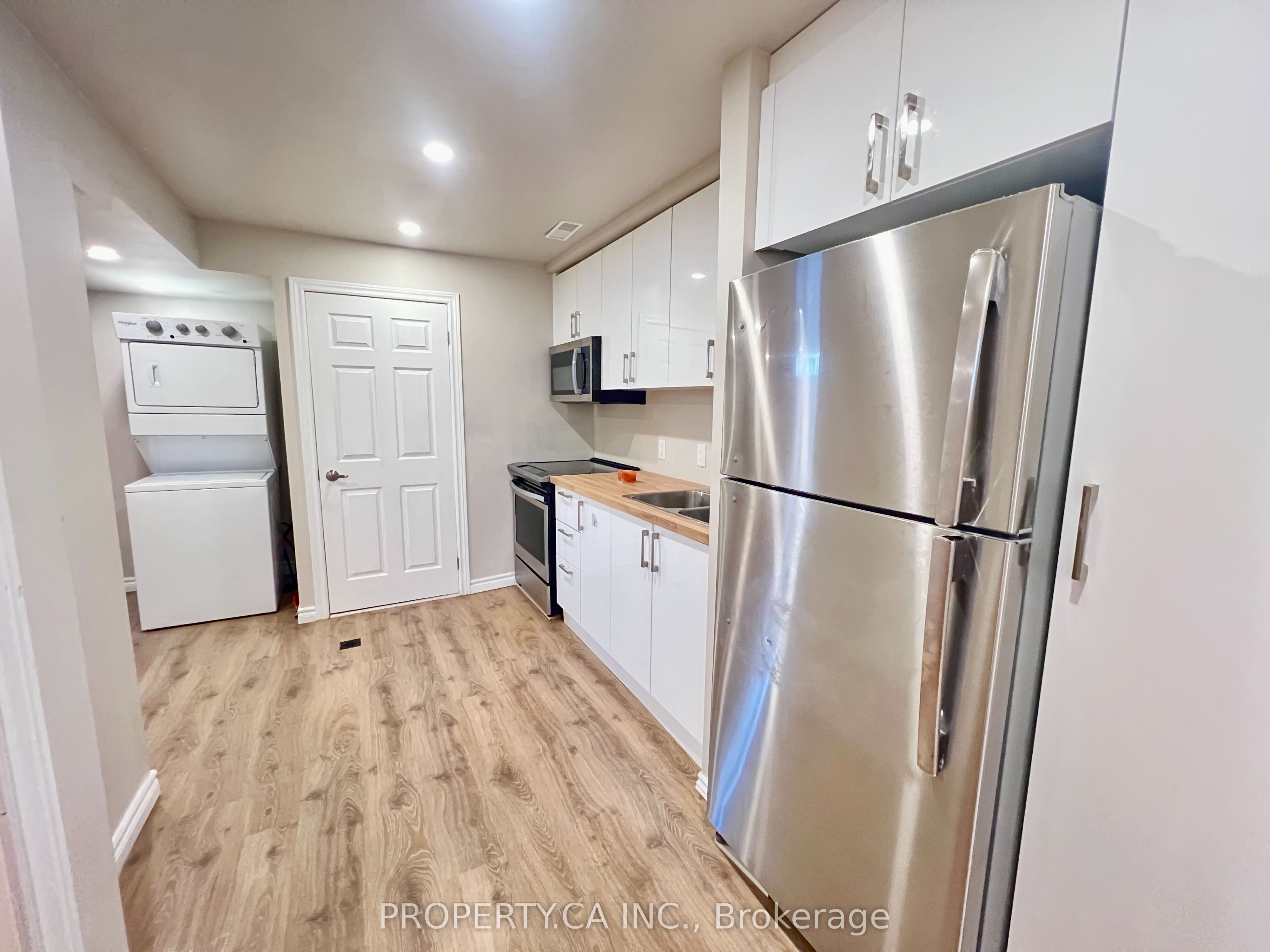 205 Talbot Crescent Lower Property Photo 4