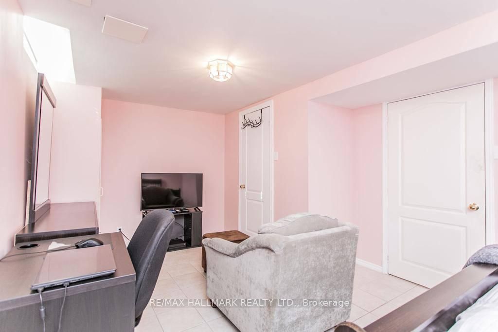 49 Nantucket Drive Basement Property Photo 7