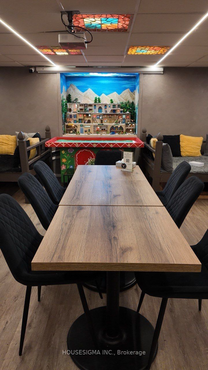 10165 Yonge Street Property Photo 2