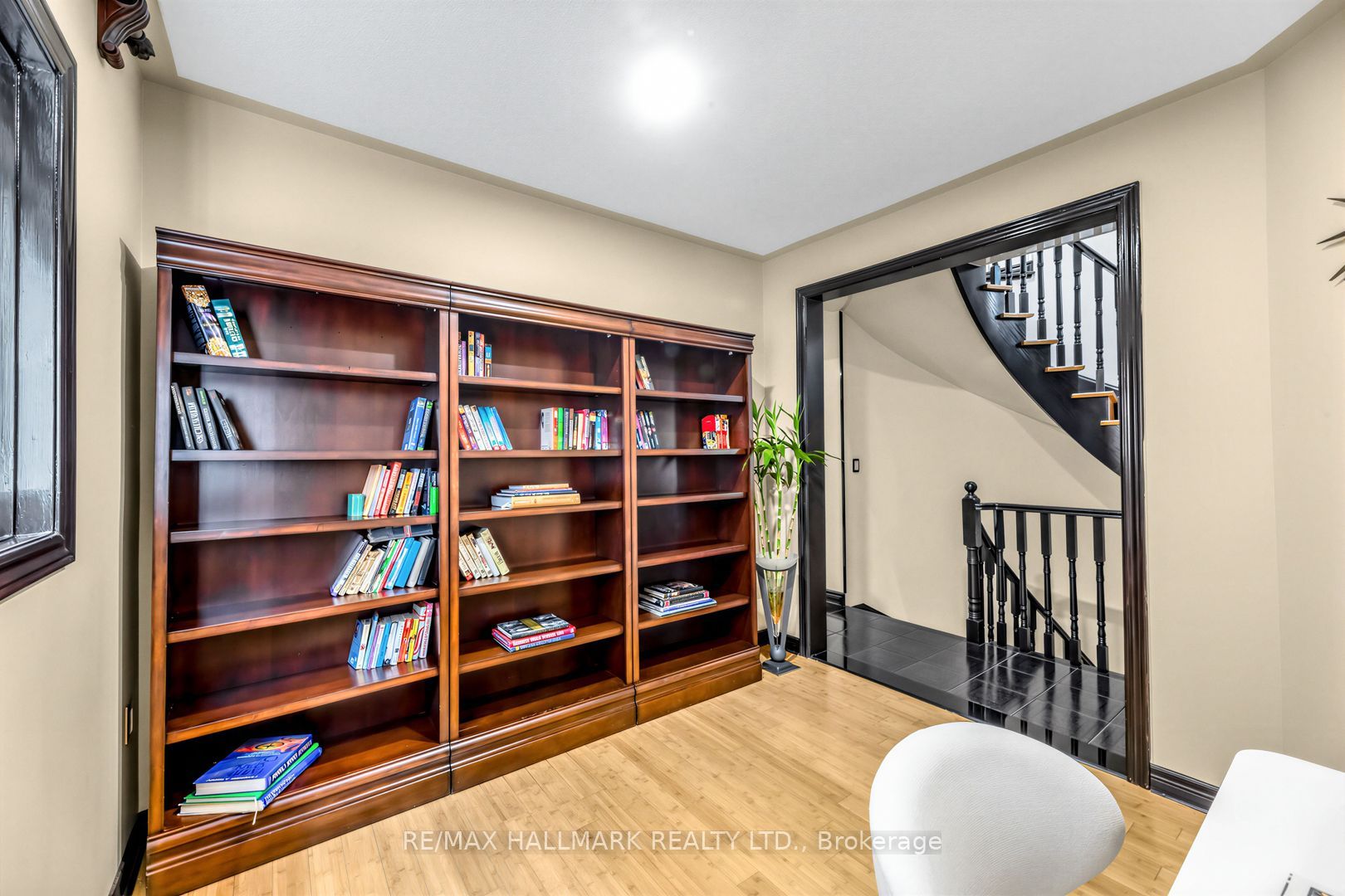 106 Larratt Lane Property Photo 19