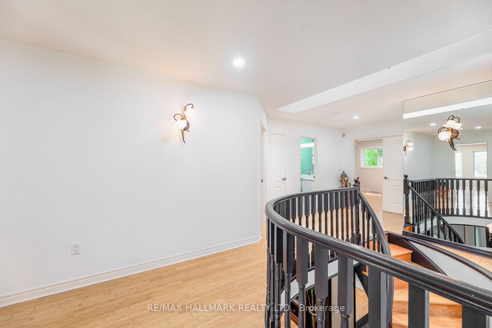 106 Larratt Lane Property Photo 23