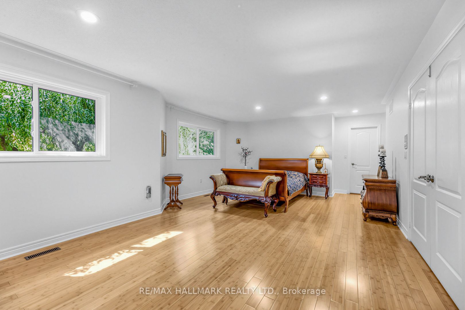 106 Larratt Lane Property Photo 24