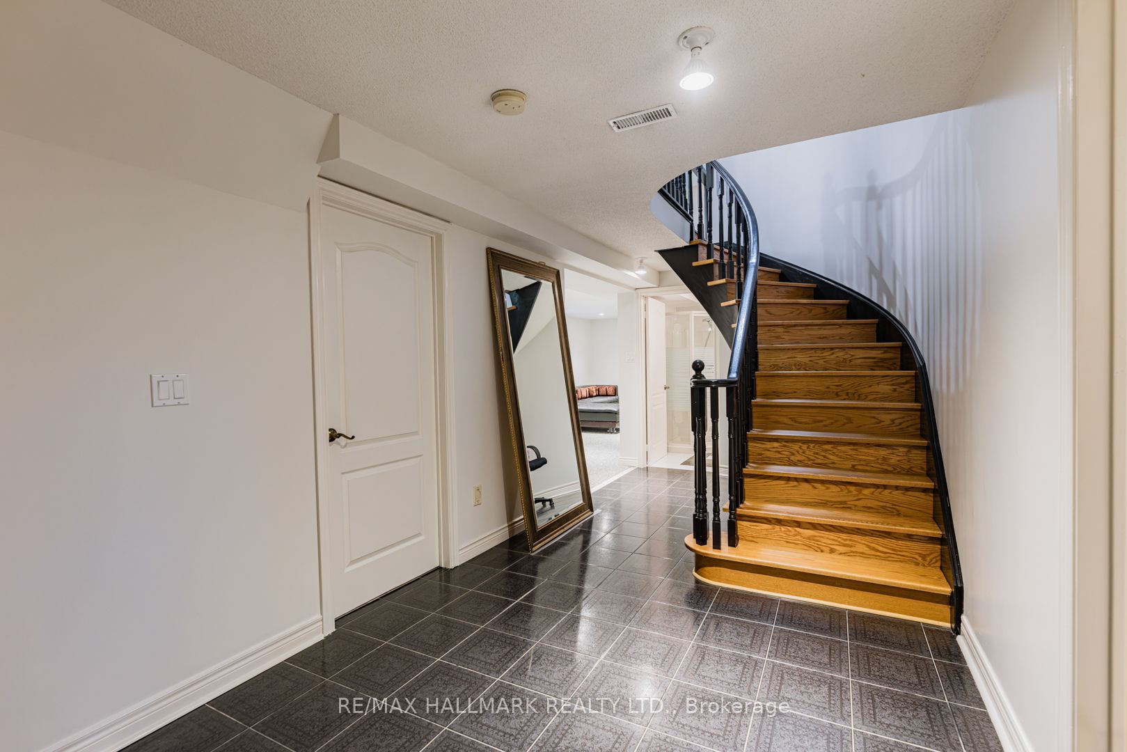106 Larratt Lane Property Photo 42