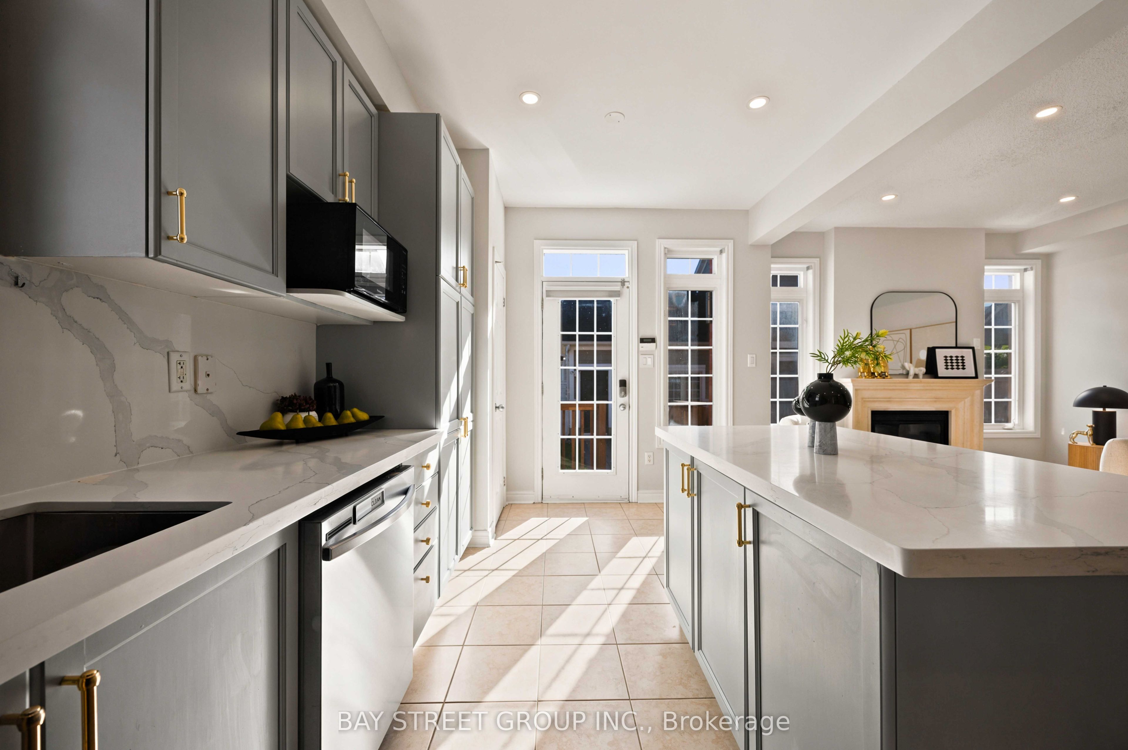 5 Tottenham Court Property Photo 27
