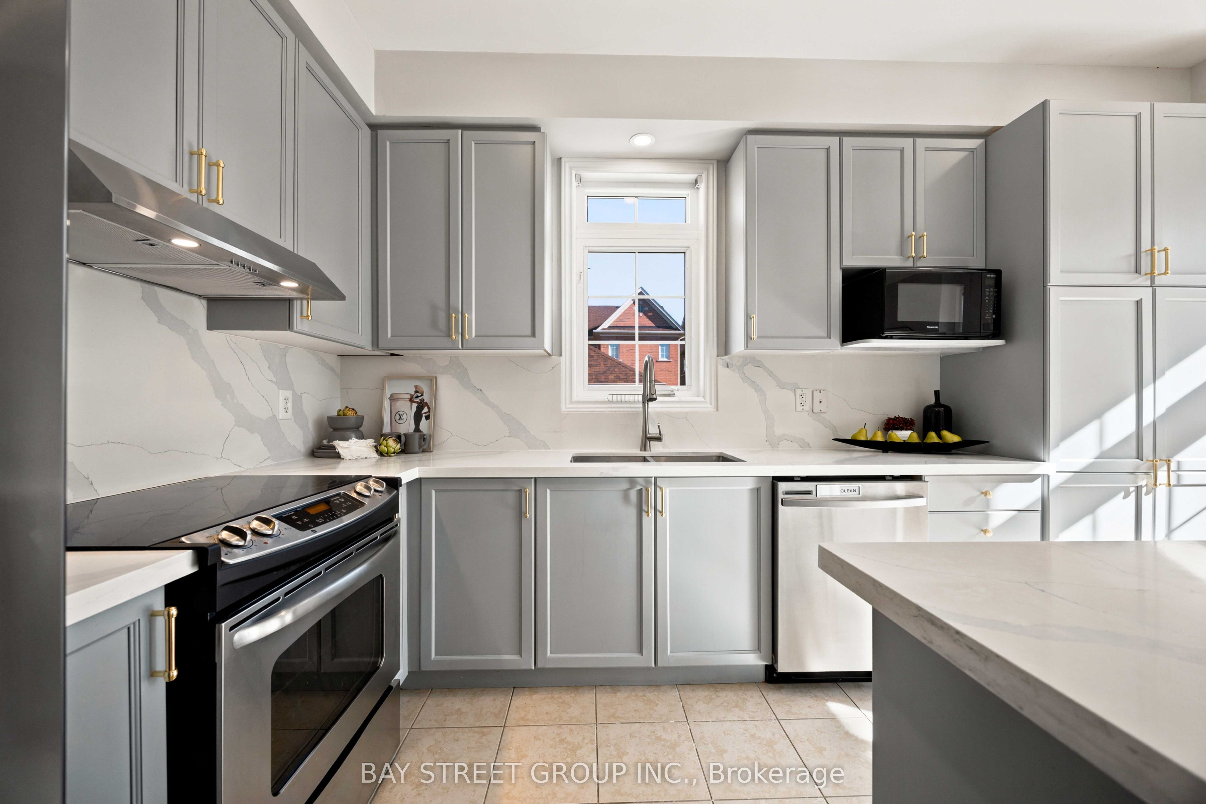 5 Tottenham Court Property Photo 28