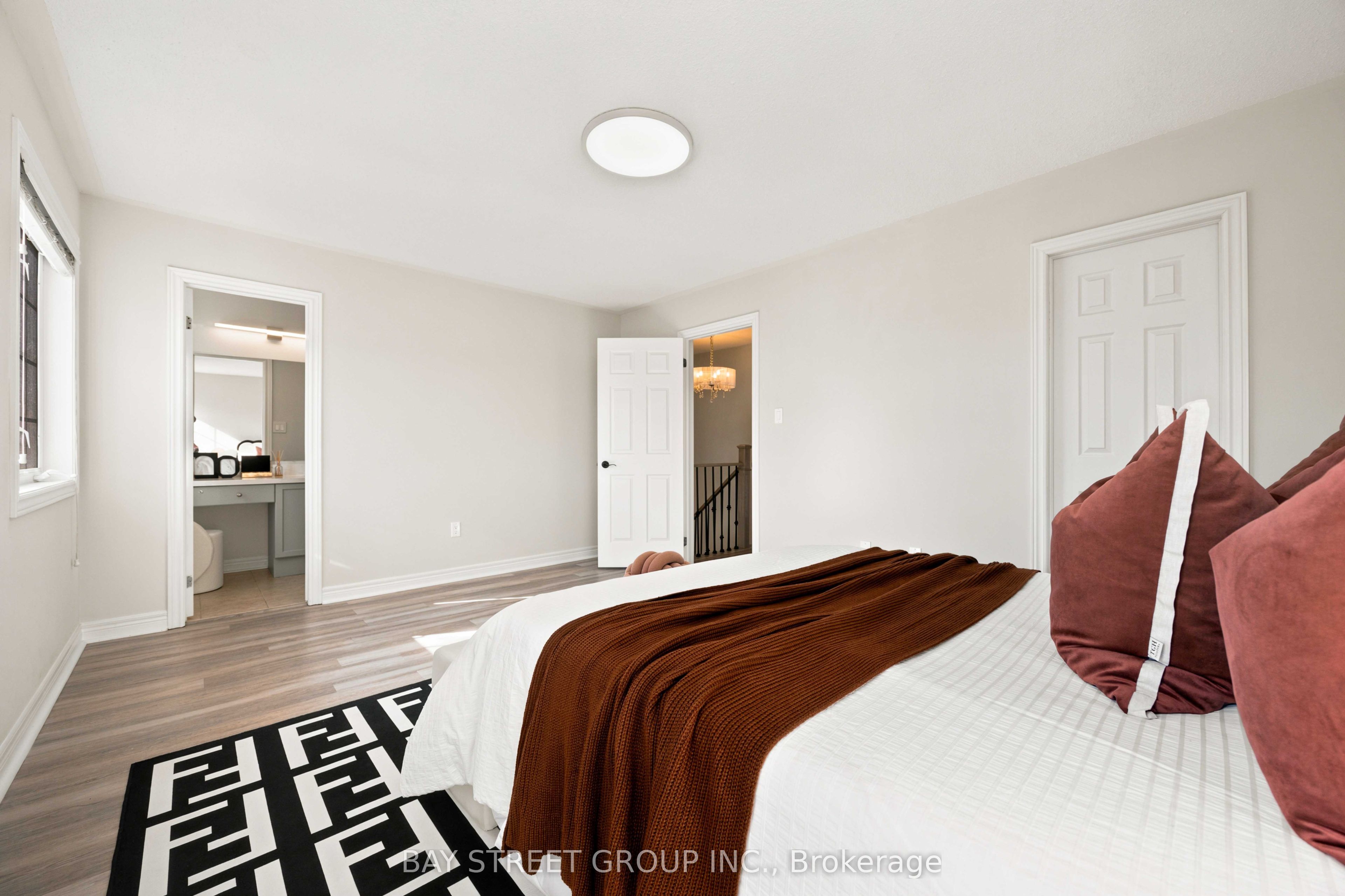 5 Tottenham Court Property Photo 35