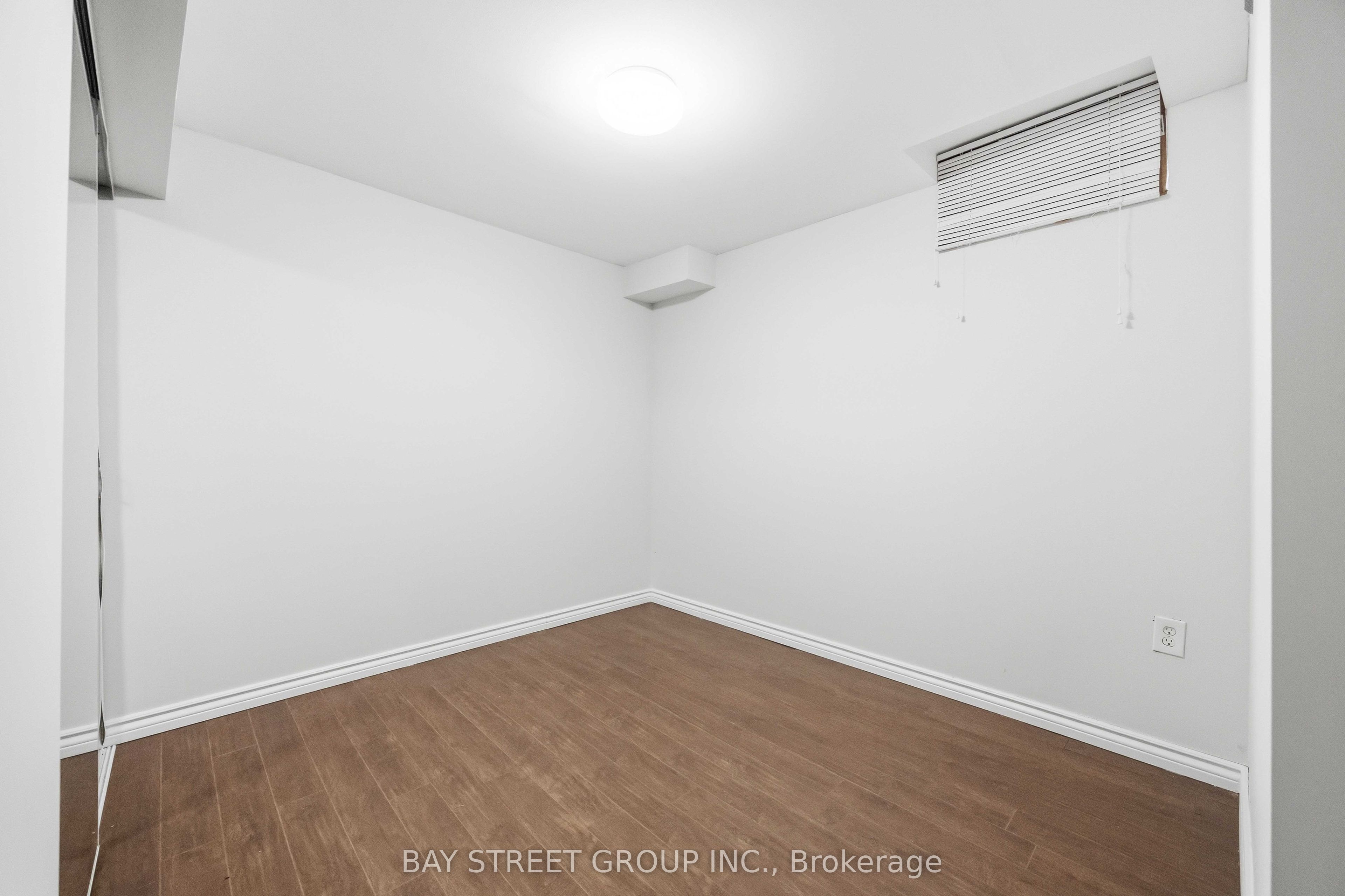 5 Tottenham Court Property Photo 45