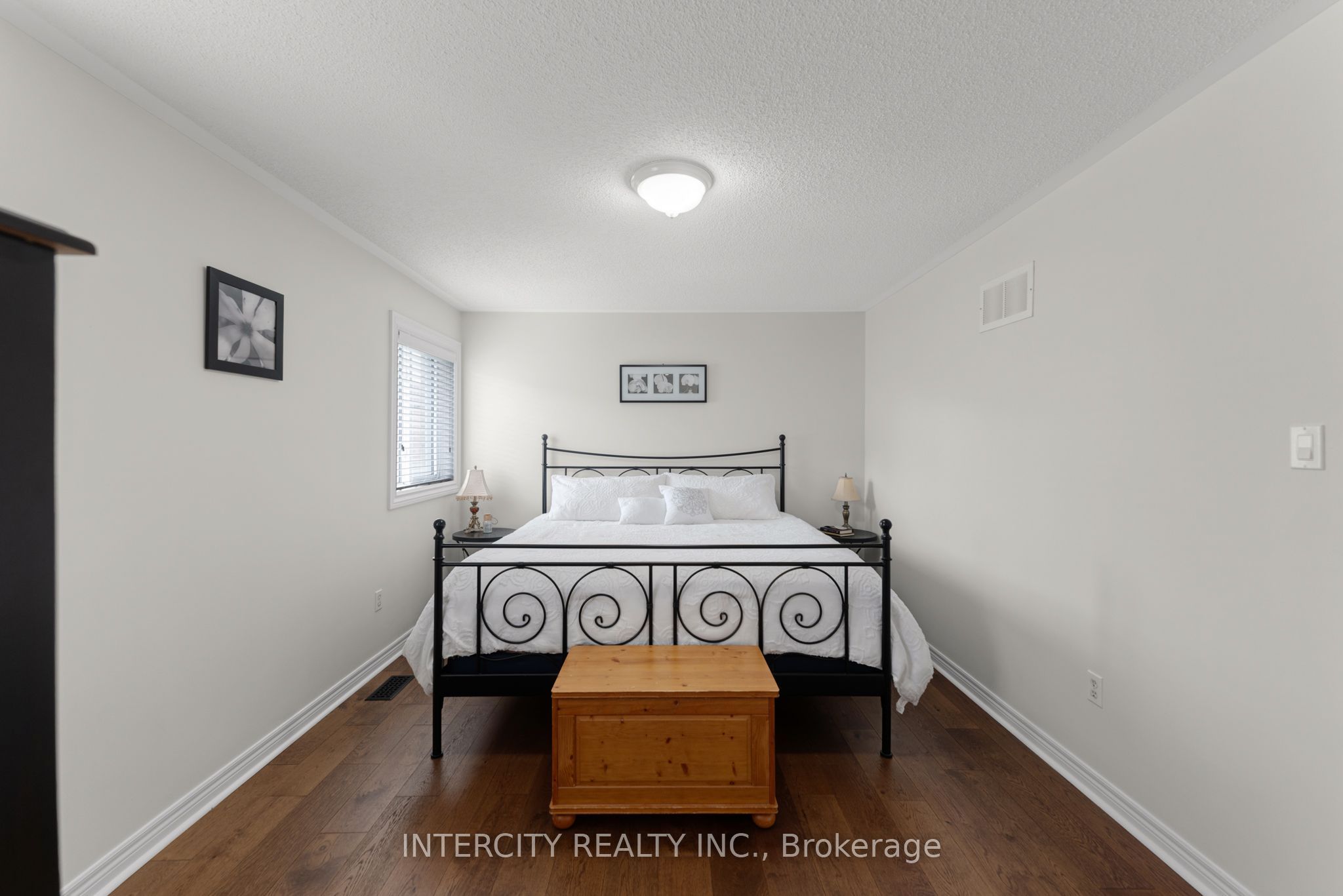 37 Redfinch Crescent Property Photo 27
